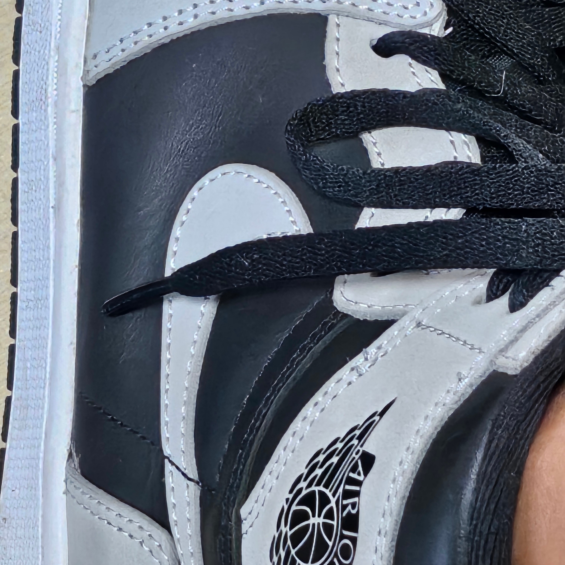 Jordan 1 Retro High OG Shadow 2.0 착용 스타일