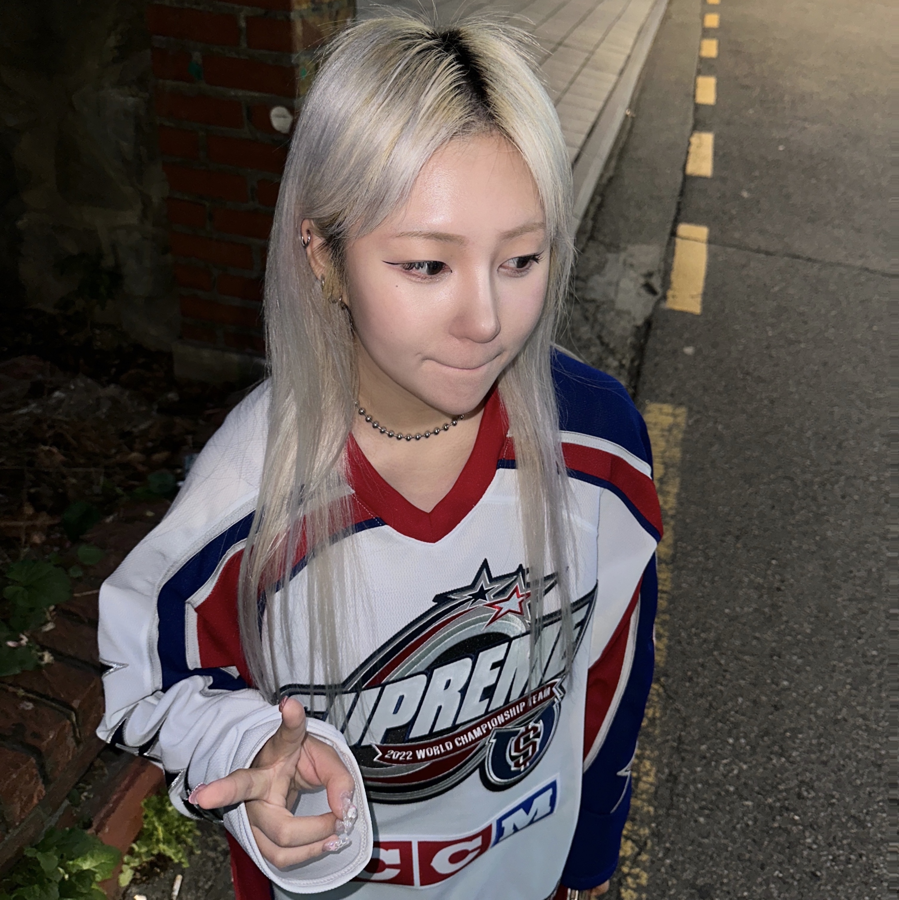 Supreme x CCM All Stars Hockey Jersey White - 22FW 착용 스타일 - 1