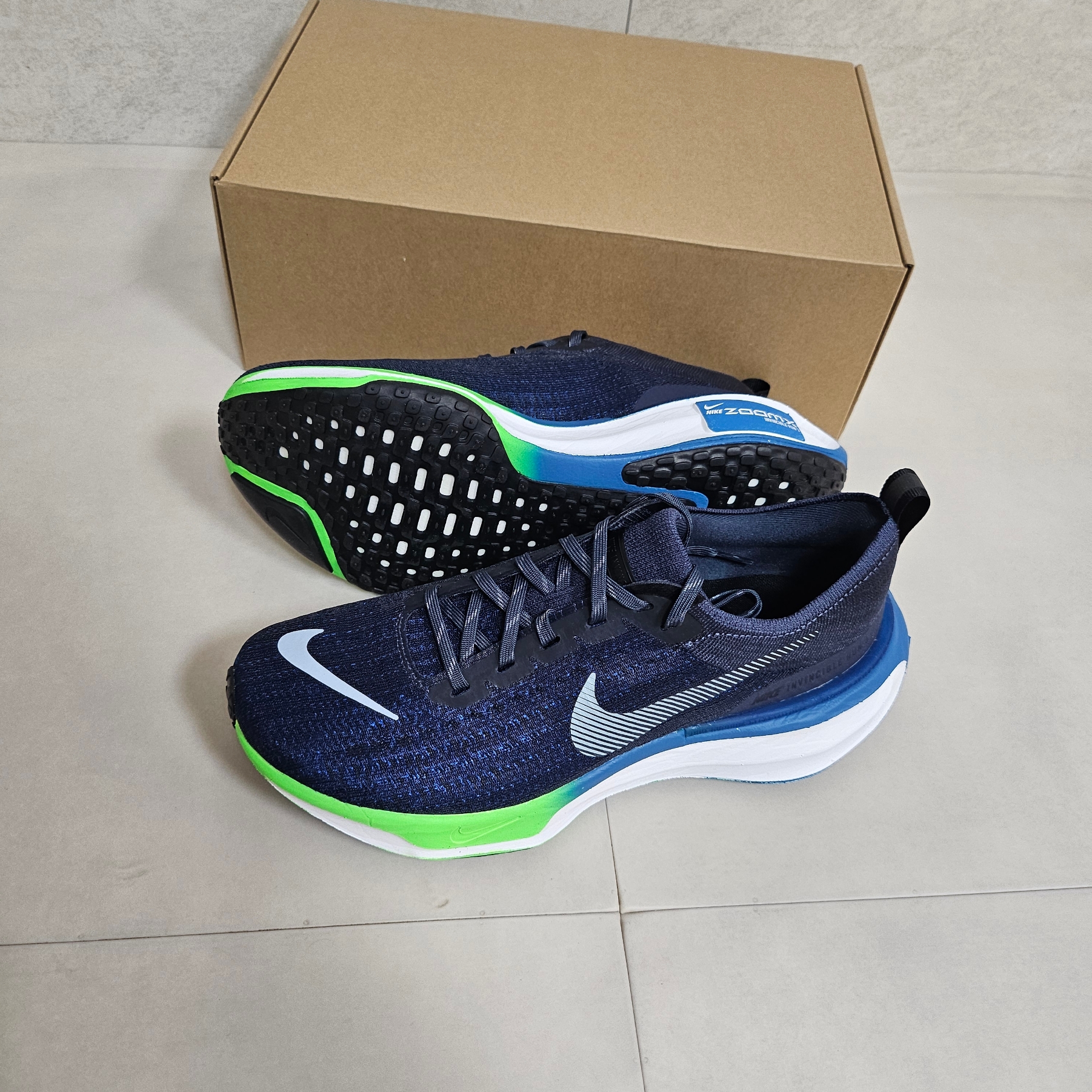 Nike Invincible 3 Thunder Blue Black 착용 스타일 - 1