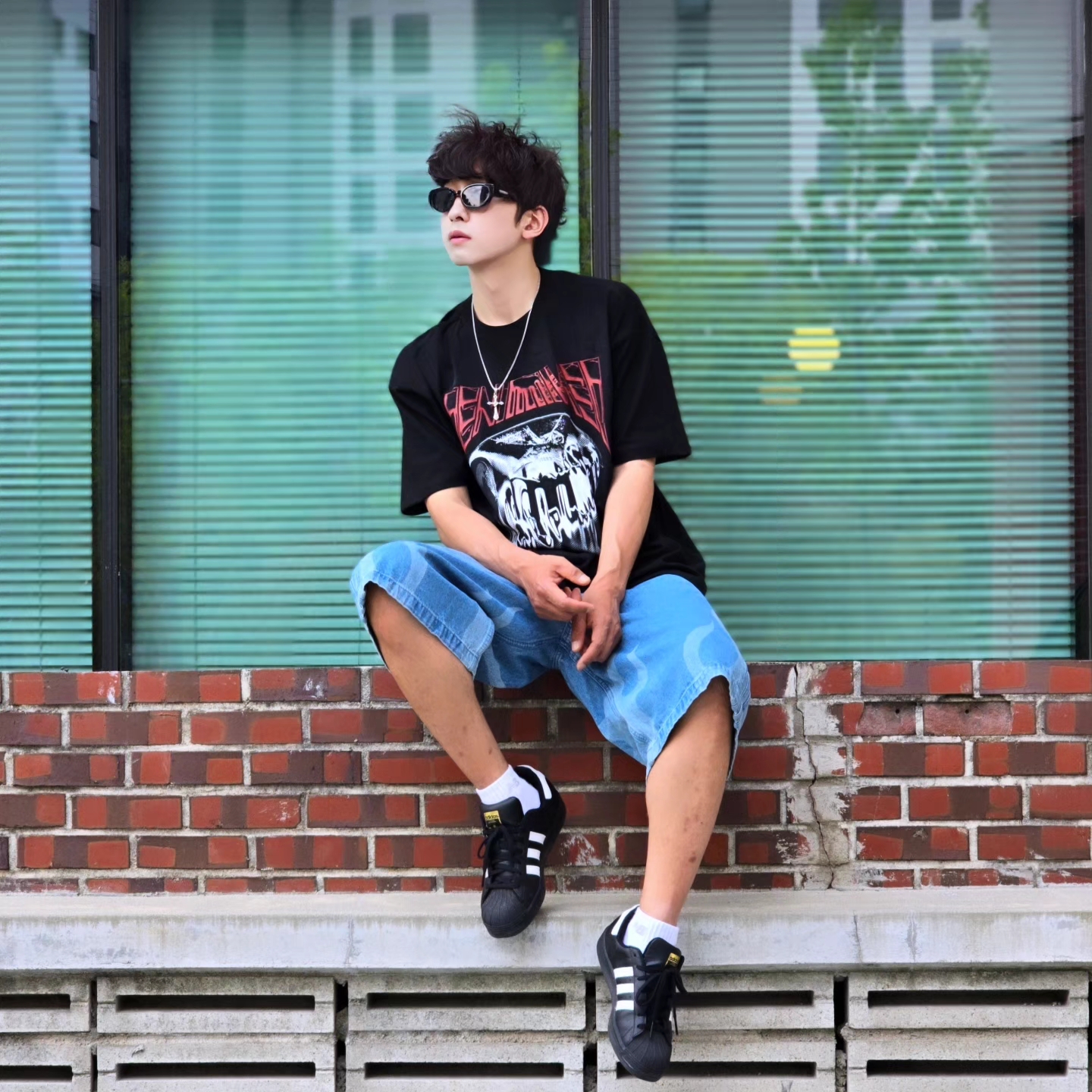 Adidas Flames Denim Shorts Blue - KR Sizing, Adidas Superstar Core Black White 착용 스타일 - 7
