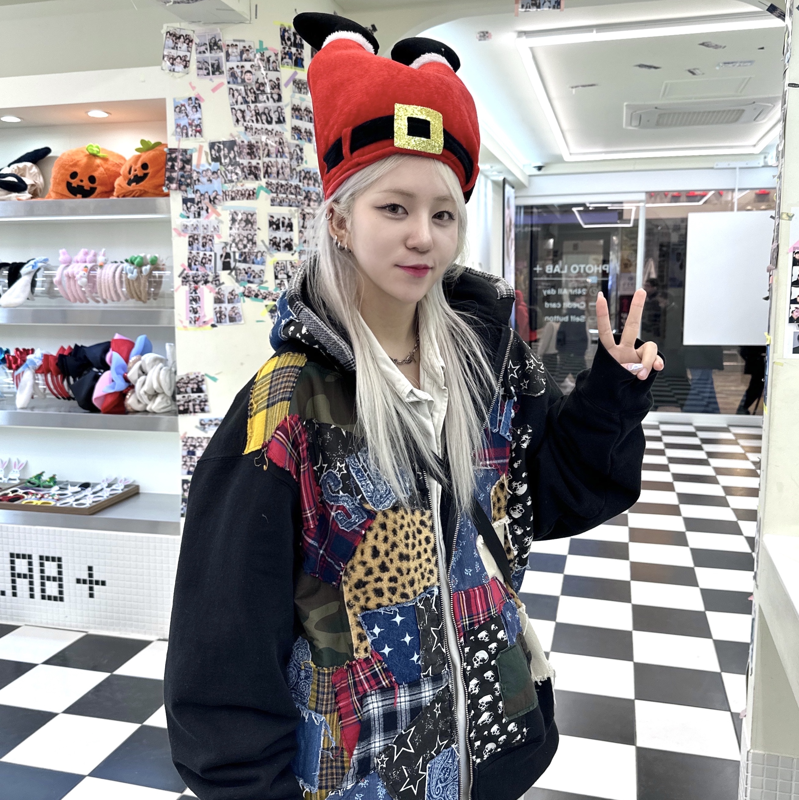 Supreme Patchwork Zip Up Hooded Sweatshirt Black - 22FW 착용 스타일 - 3