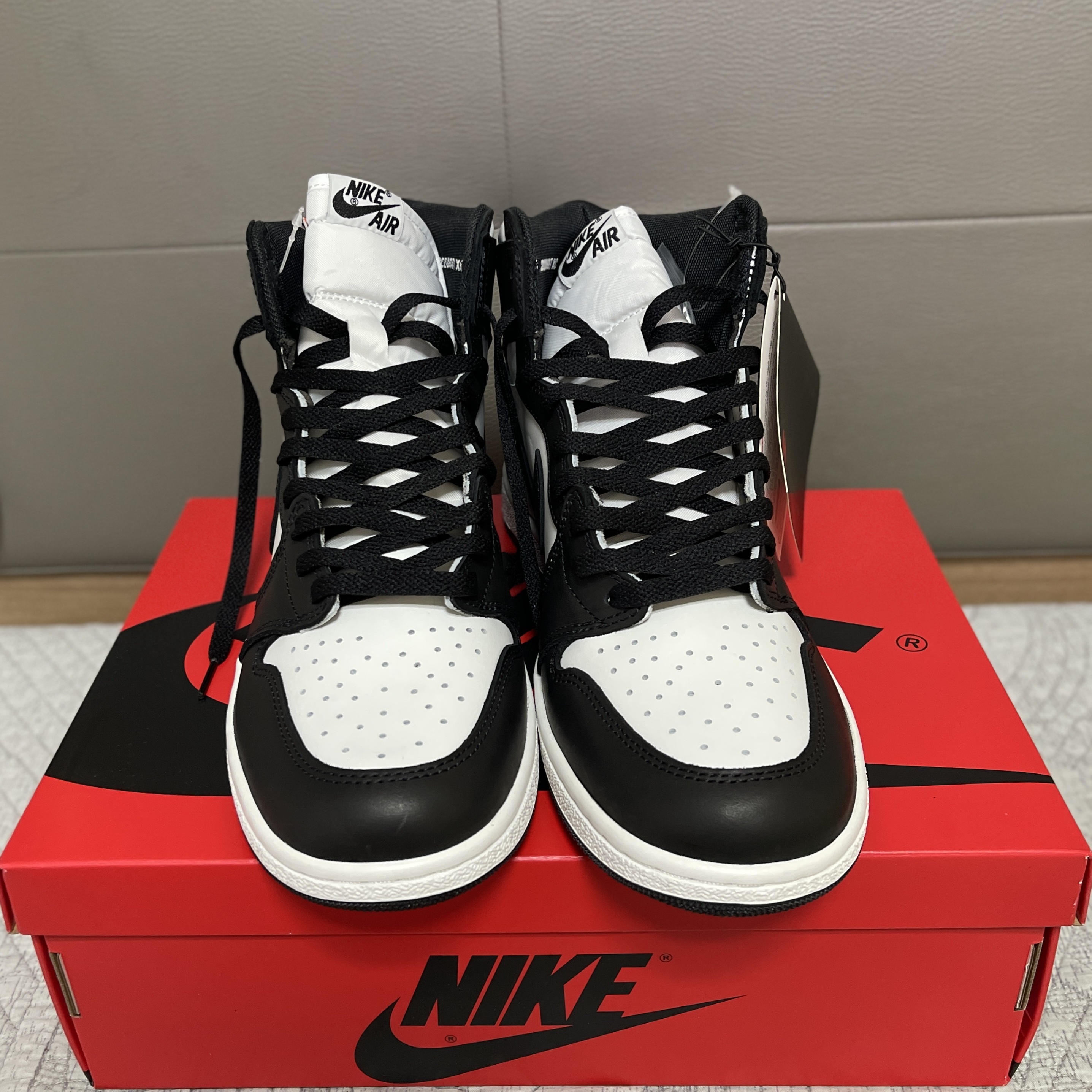 Jordan 1 High 85 Black White 착용 스타일 - 3