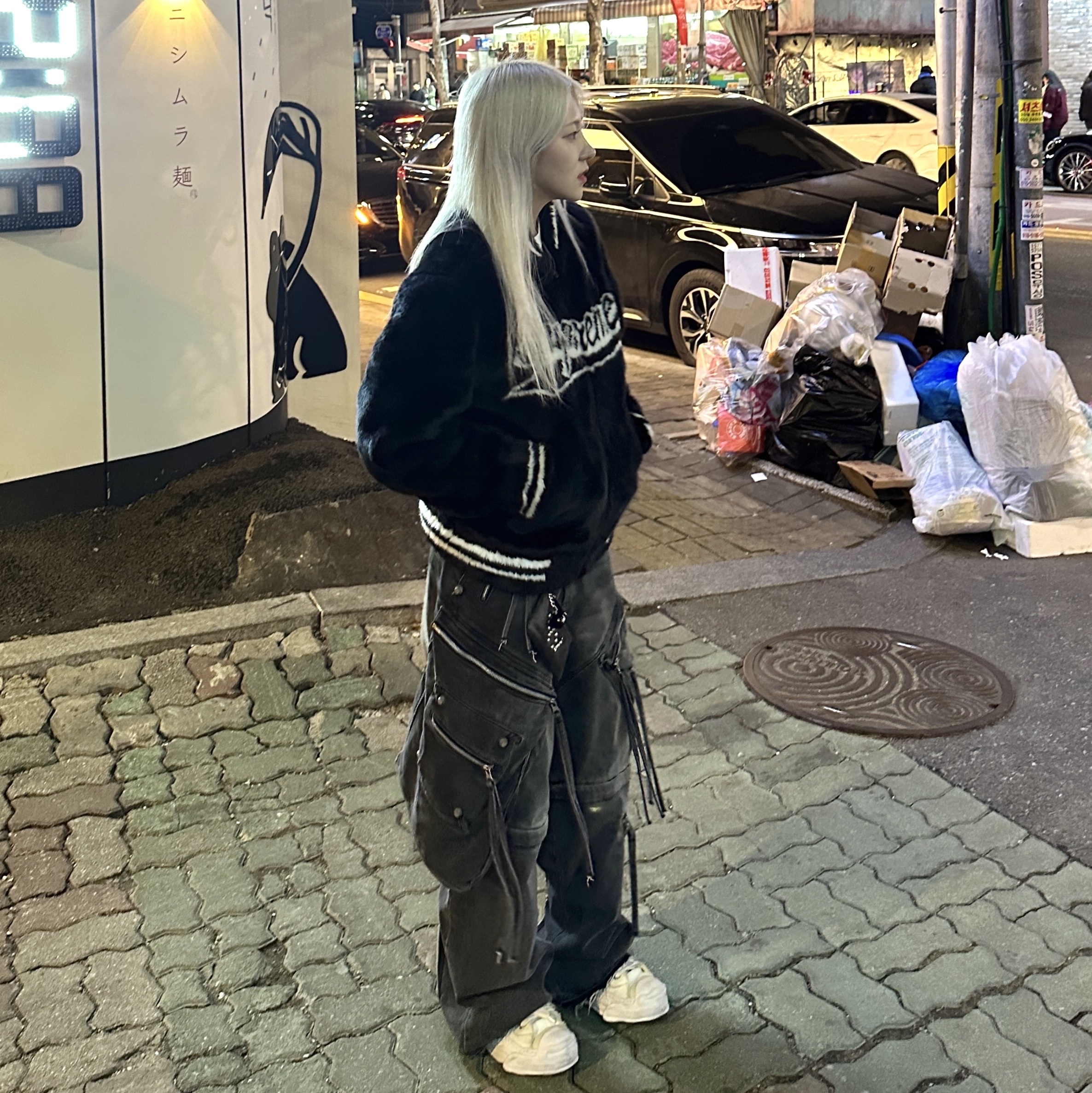 Supreme Faux Fur Varsity Jacket Black - 20SS 착용 스타일 - 2