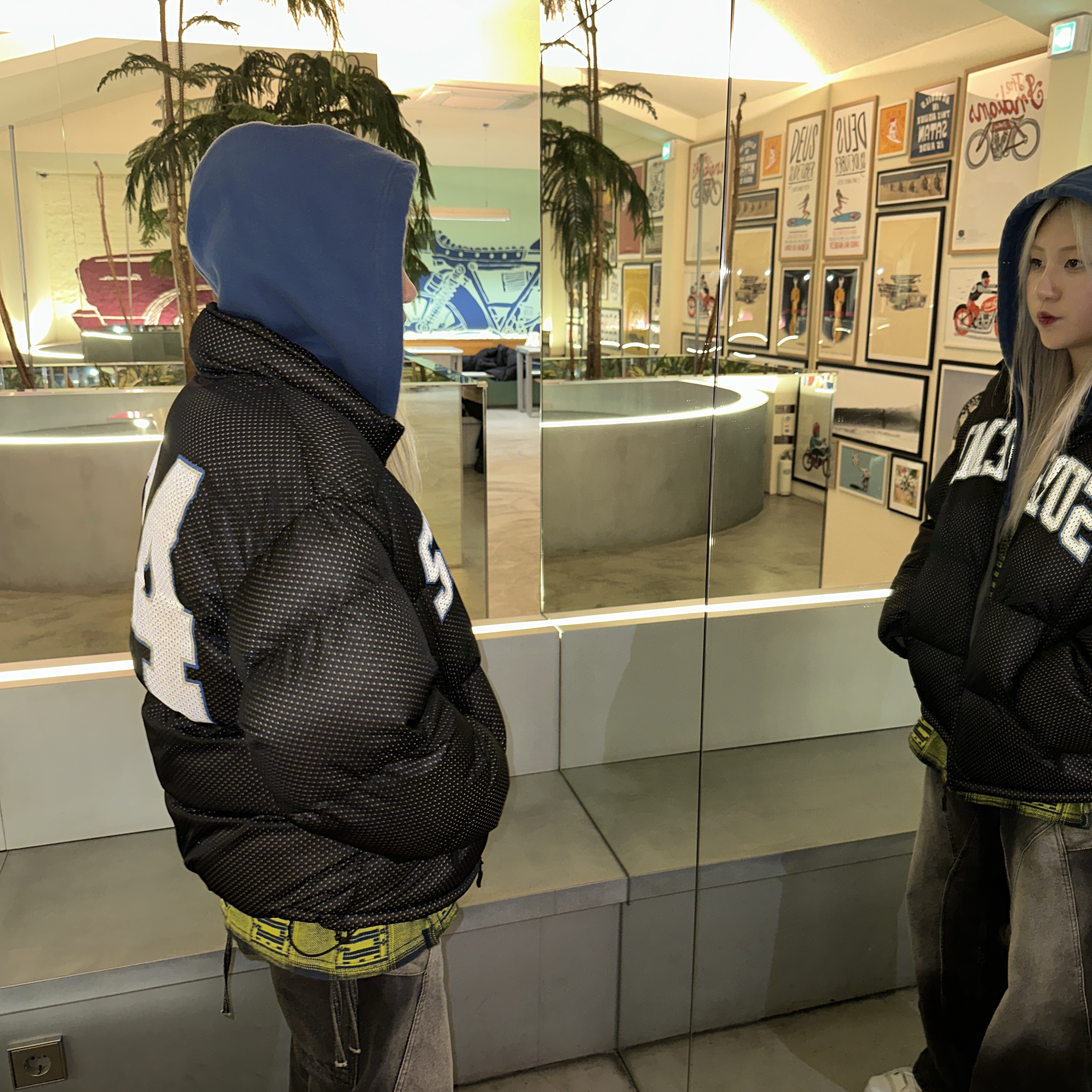 Supreme Mesh Jersey Puffer Jacket Black - 23SS 착용 스타일 - 2