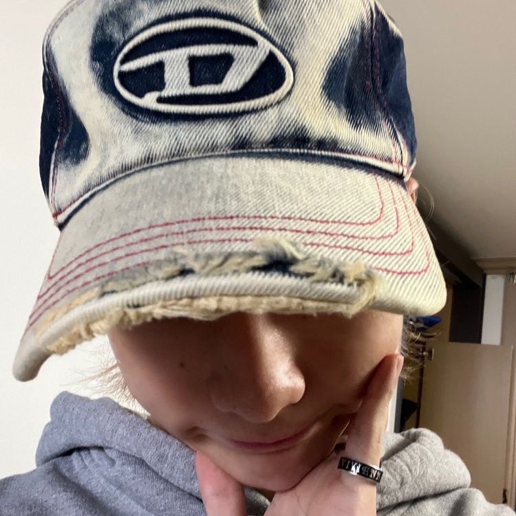 Diesel C-Seymon Treated Denim Baseball Cap Blue White 착용 스타일 - 2
