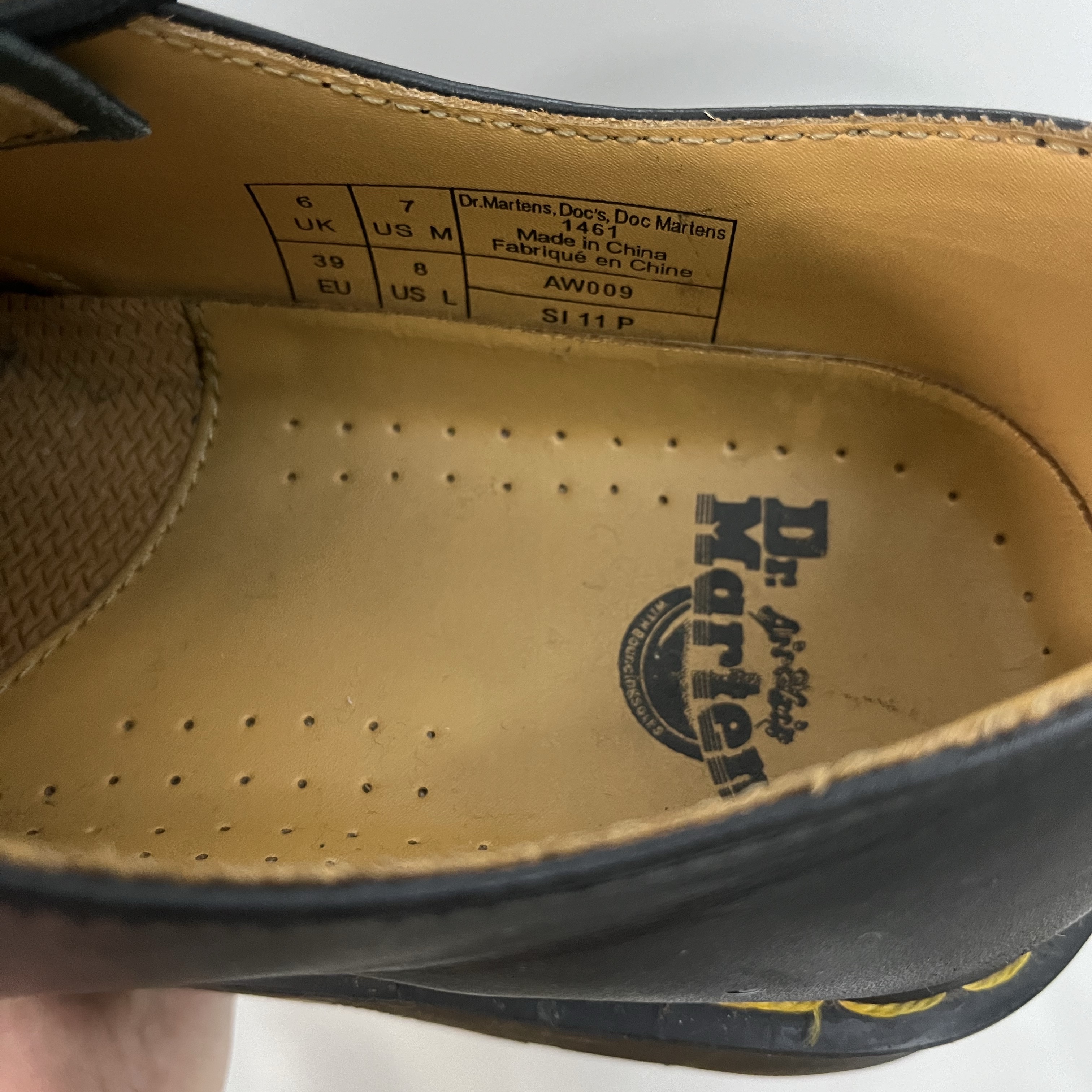 Dr. Martens 1461 Smooth Black 착용 스타일 - 2