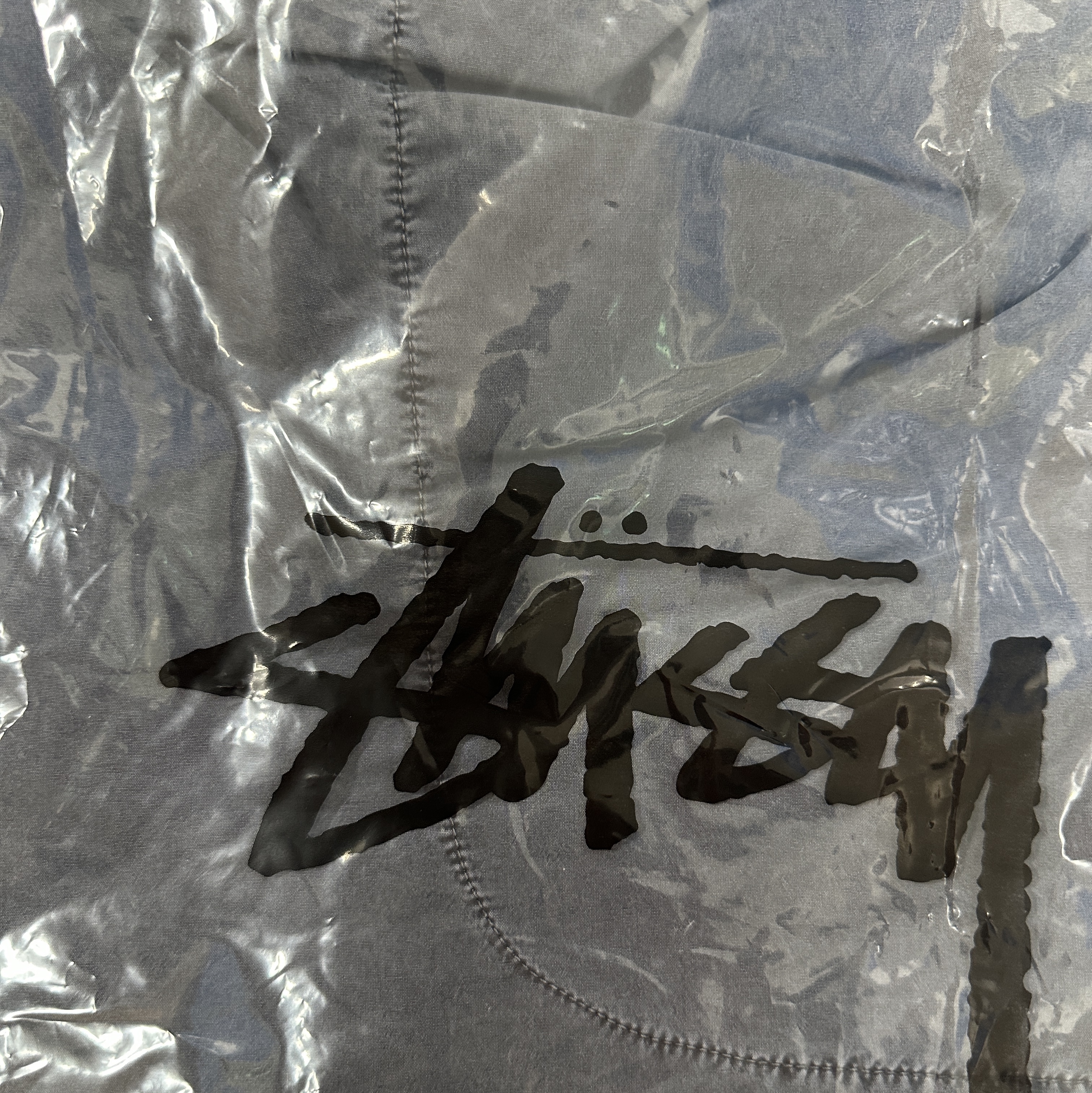 Stussy Stock Water Pigment Short Charcoal, Stussy Basic Stussy T-Shirt White 2024, 2025 착용 스타일