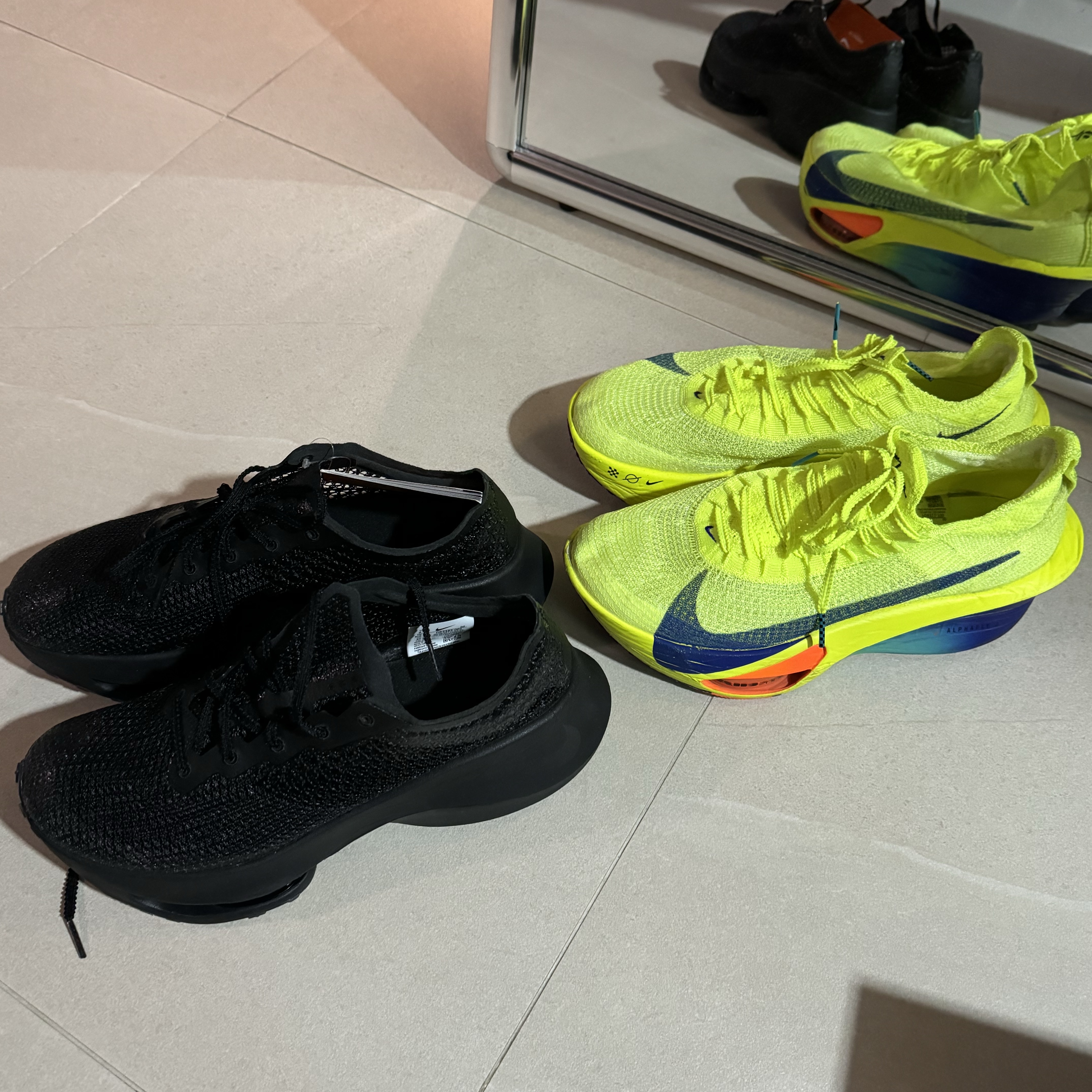 Nike x Matthew M Williams Zoom 006 TRD Run Black, Nike Air Zoom Alphafly Next% 3 Volt 착용 스타일 - 1