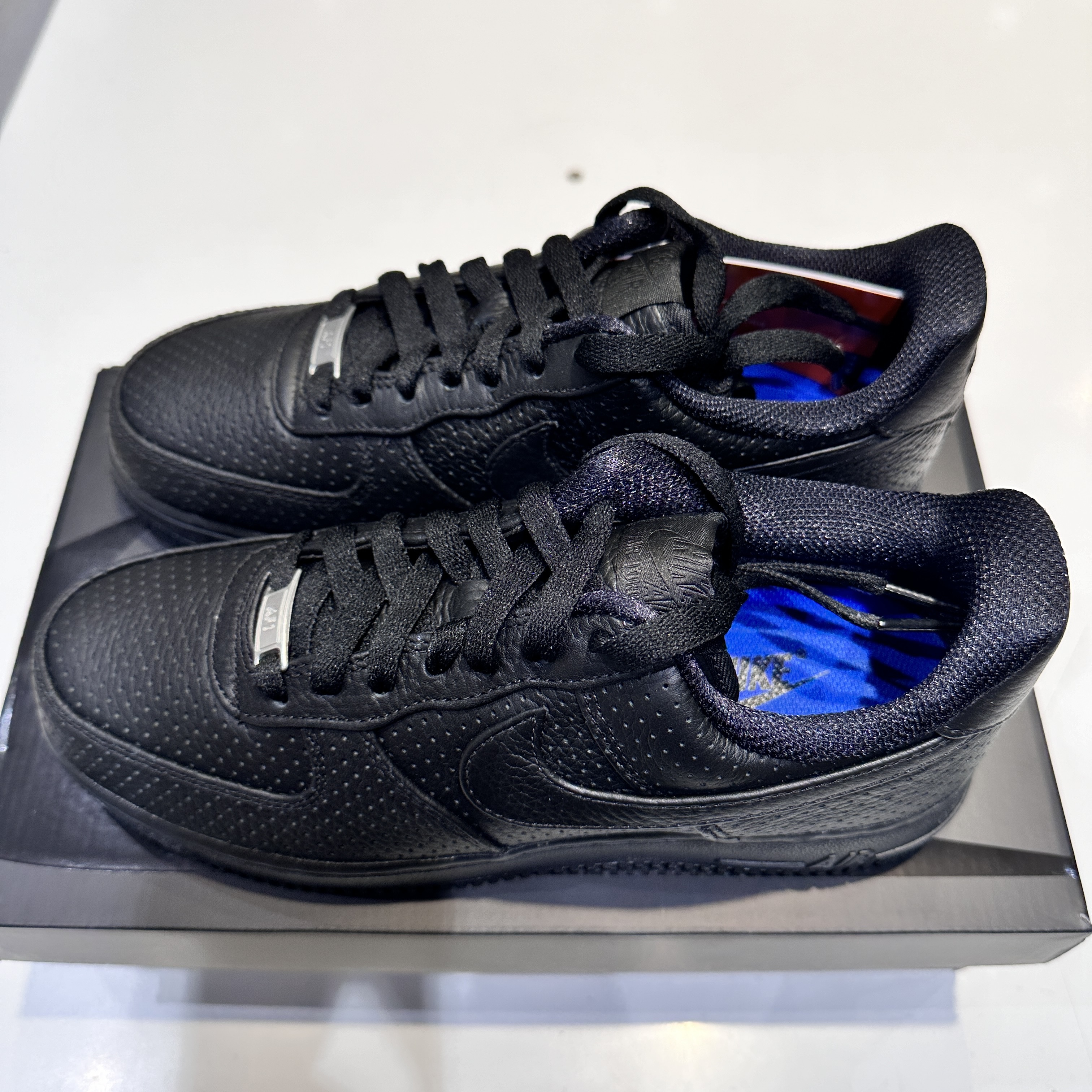 Nike Air Force 1 SP Black 착용 스타일 - 2
