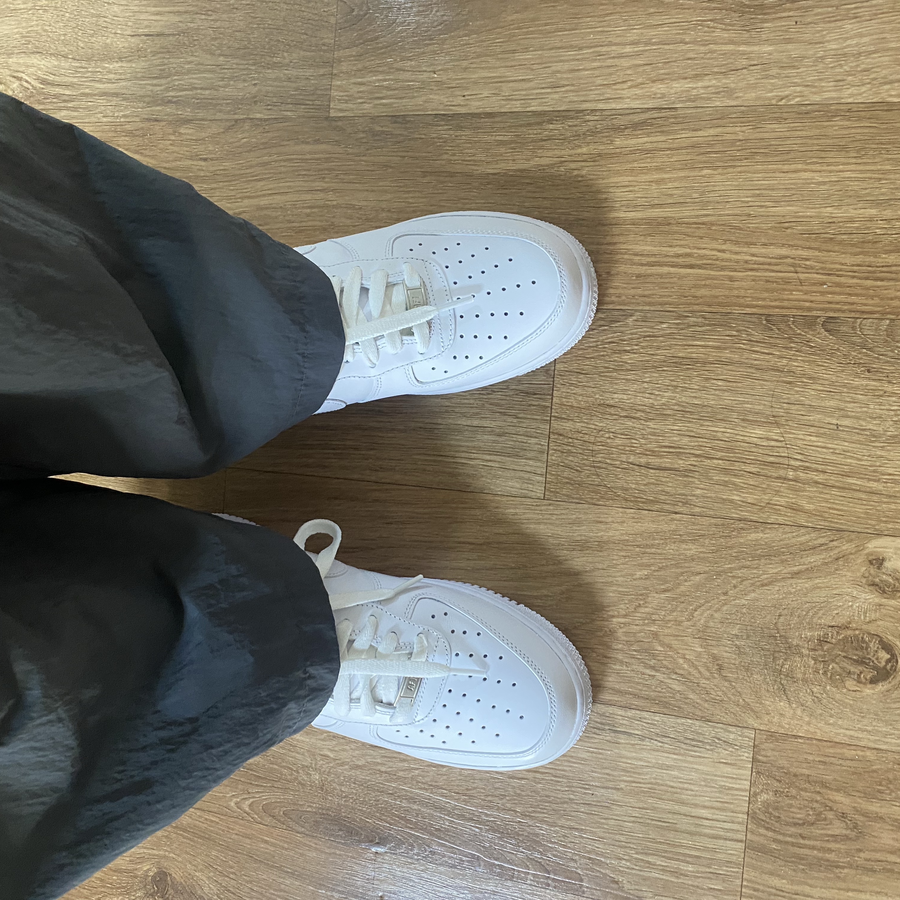 Nike Air Force 1 '07 Low White 착용 스타일