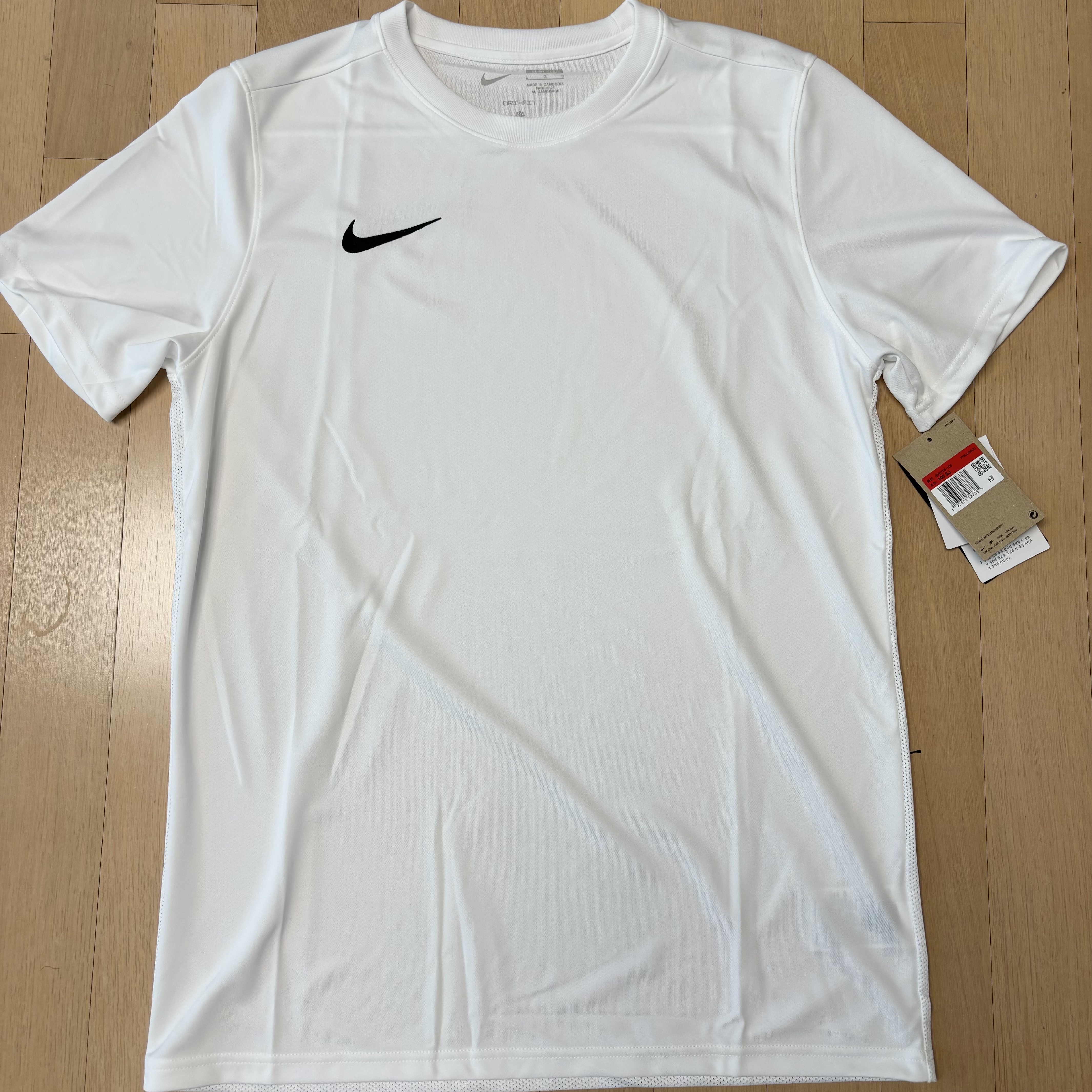 Nike Dri-Fit Park 7 T-Shirt White 착용 스타일