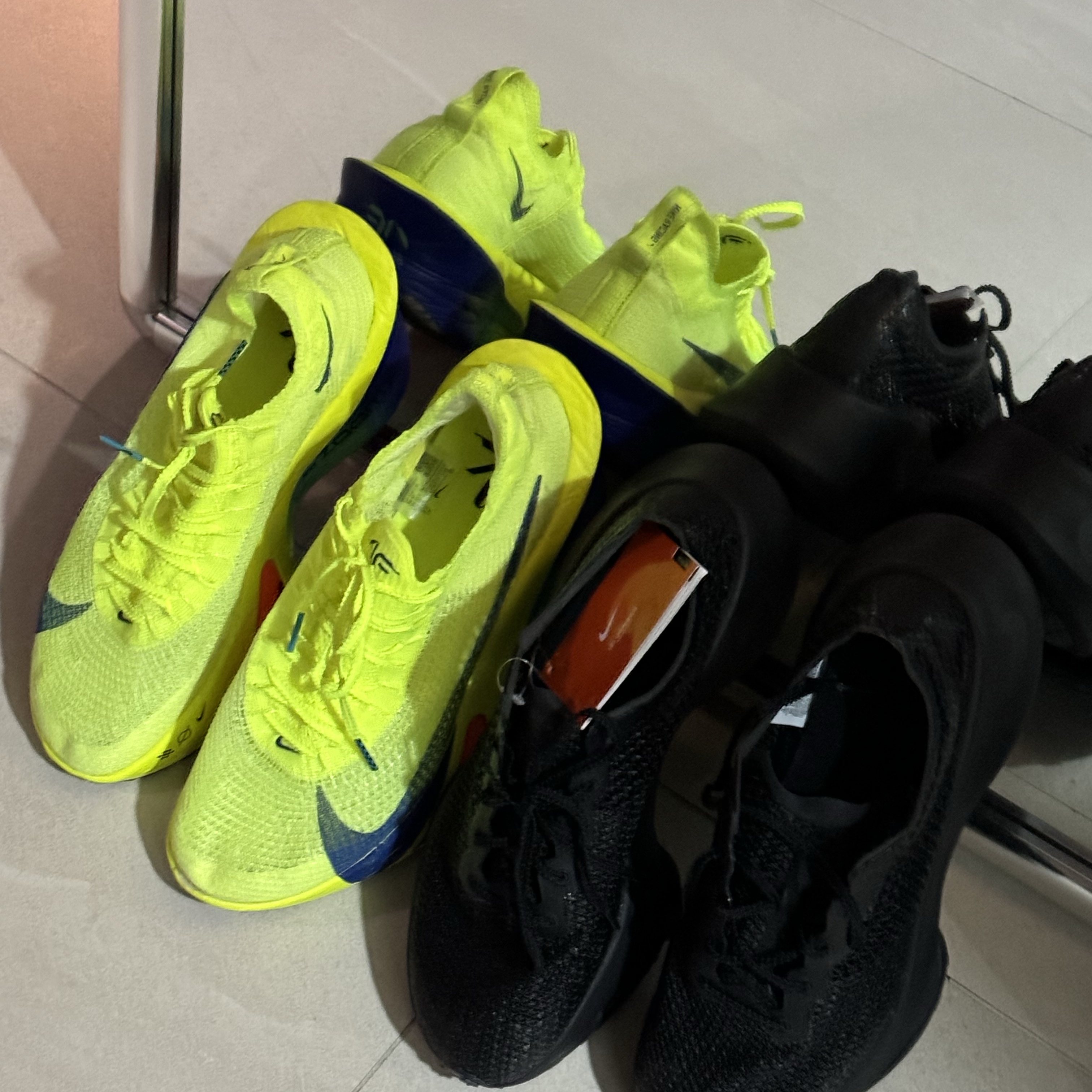 Nike x Matthew M Williams Zoom 006 TRD Run Black, Nike Air Zoom Alphafly Next% 3 Volt 착용 스타일 - 2