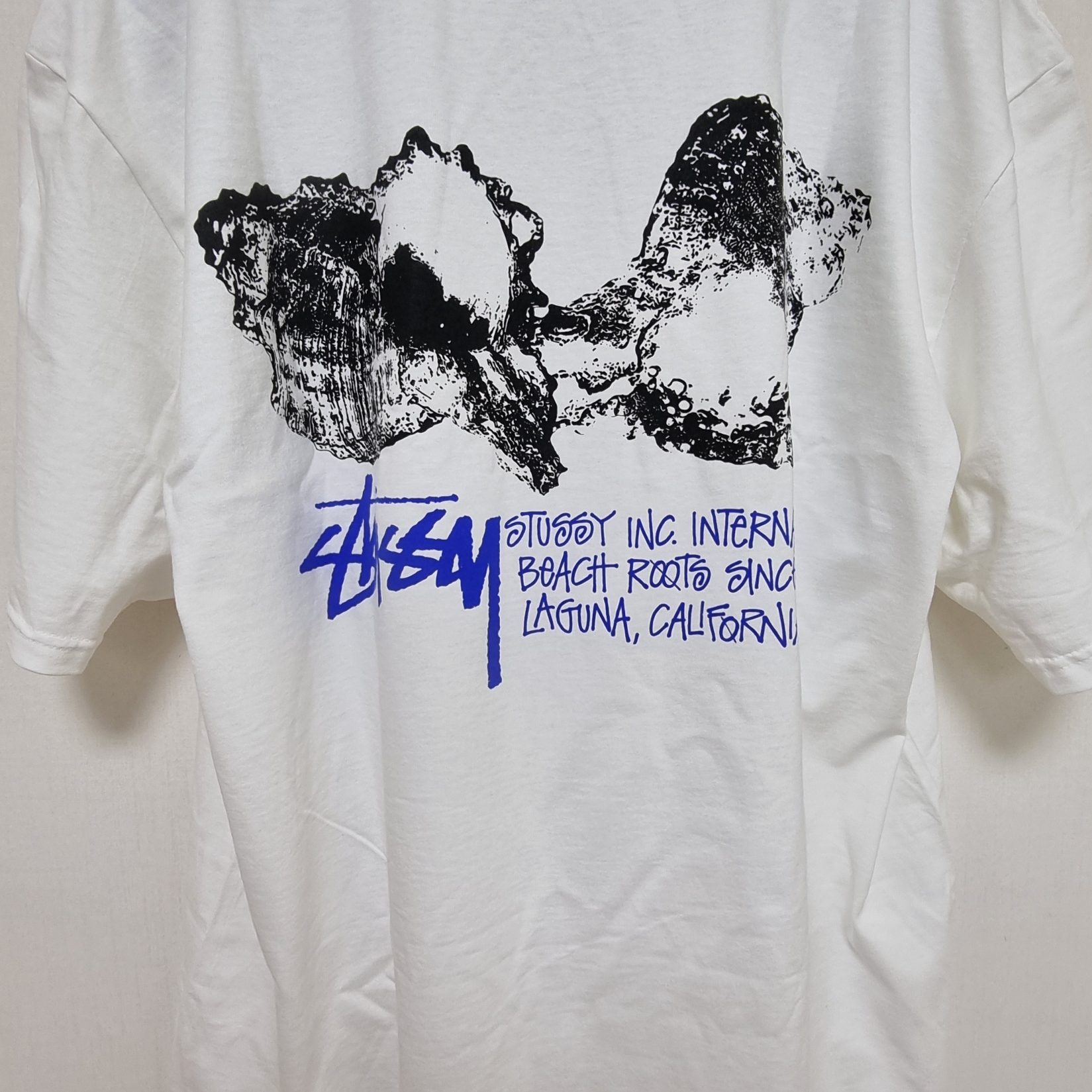Stussy Shells T-Shirt White 착용 스타일 - 2