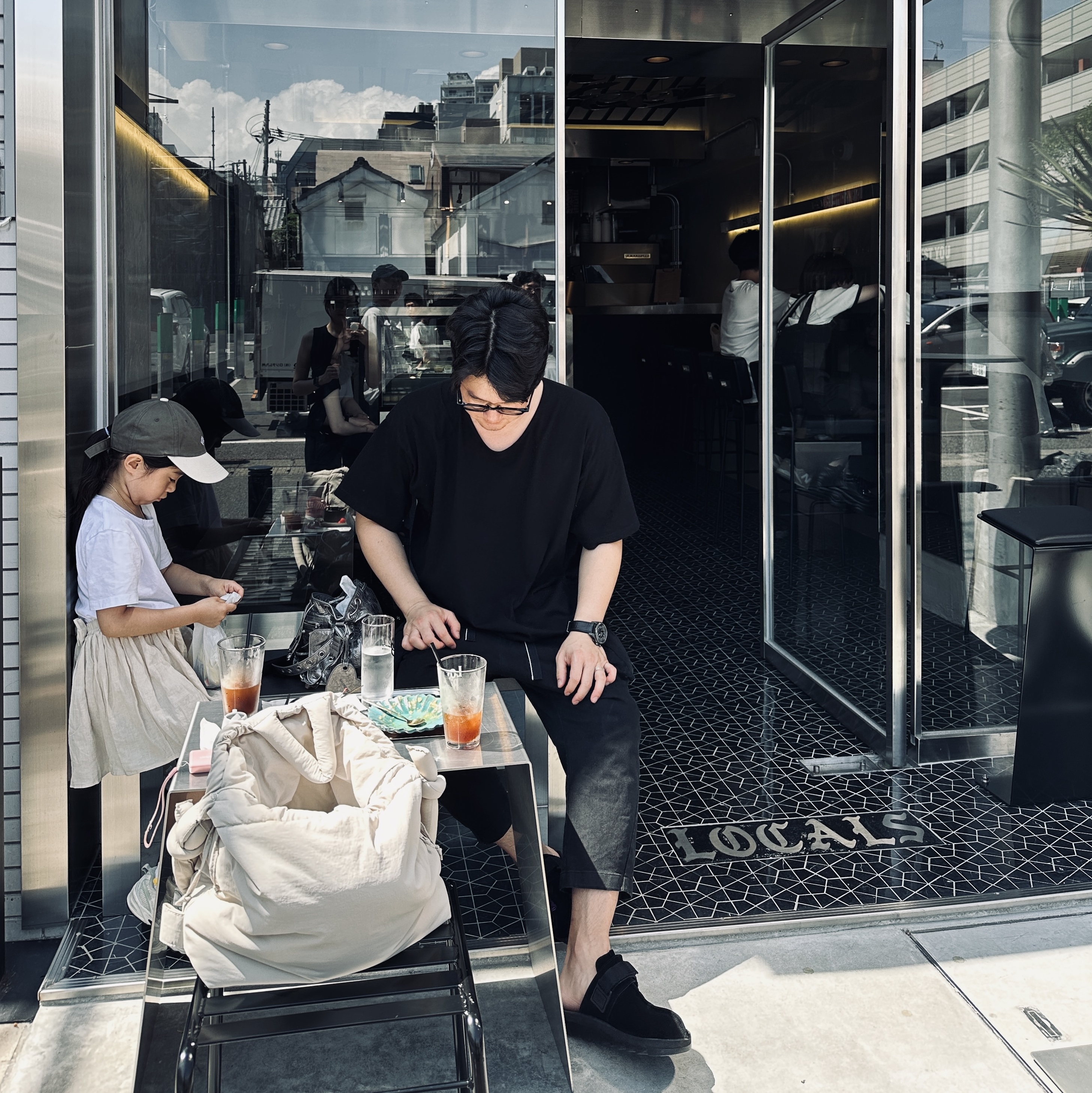 Reebok x Needles Beatnik Black 착용 스타일 - 1