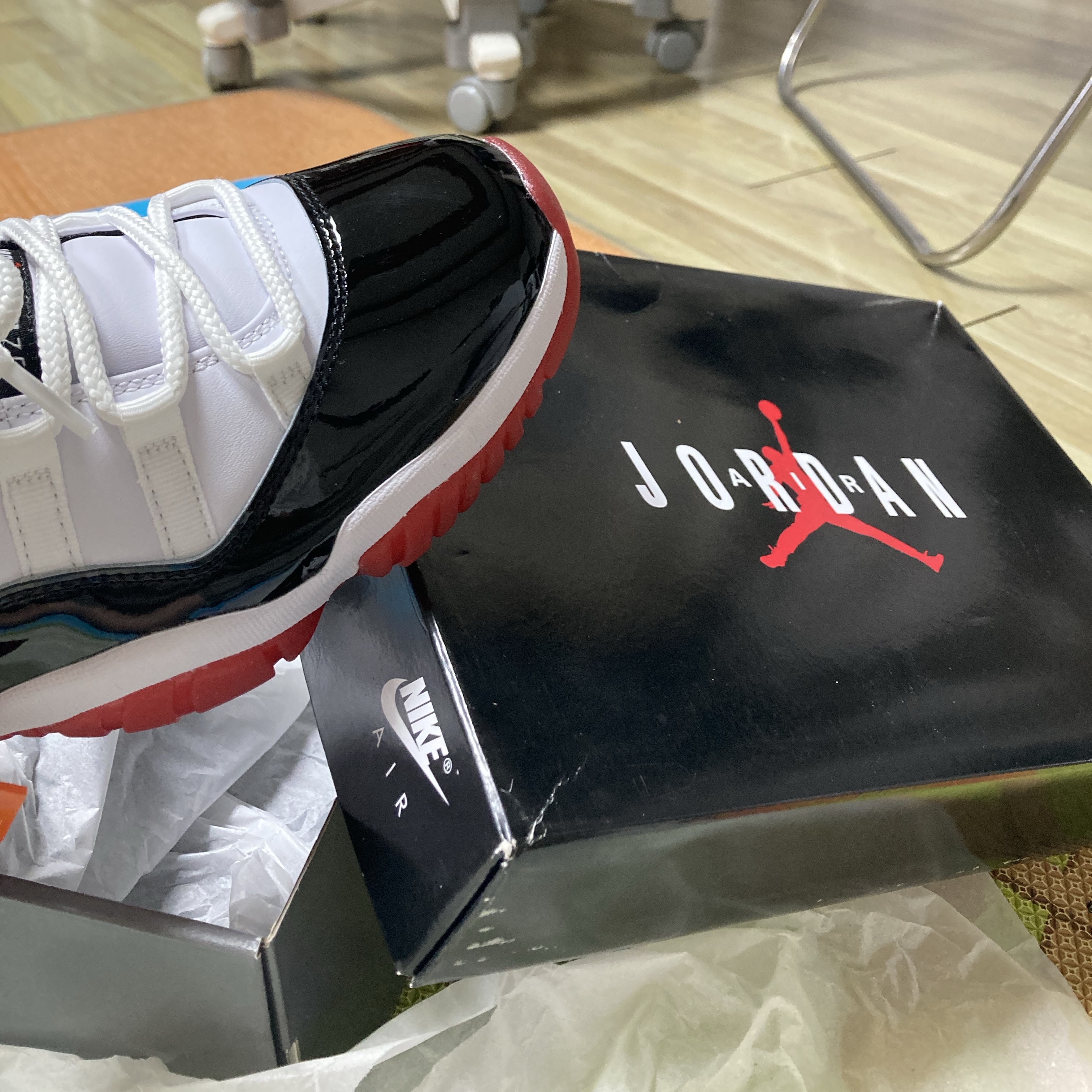 Jordan 11 Retro Low Concord Bred 착용 스타일 - 1