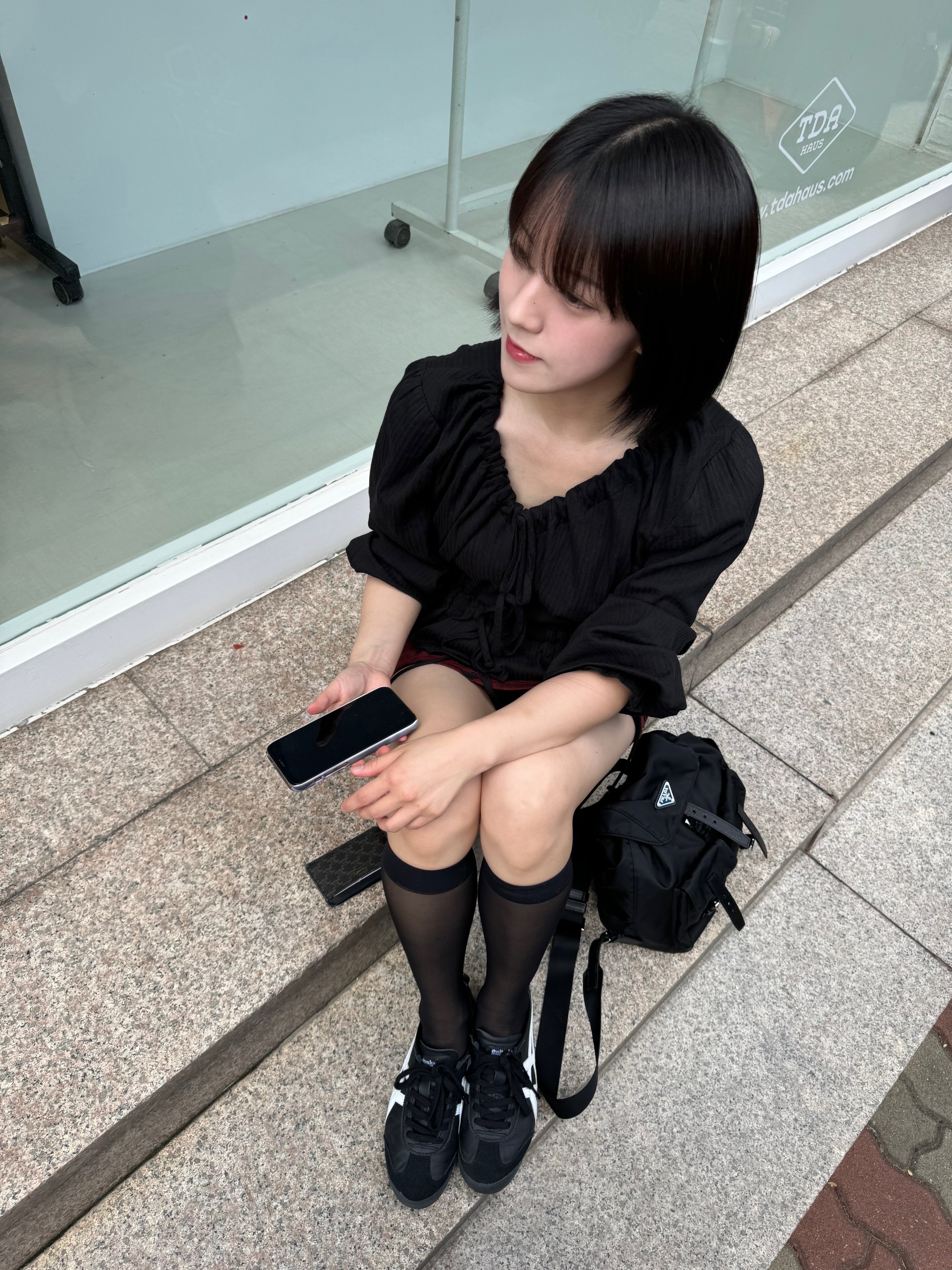Onitsuka Tiger Mexico 66 Black White, Prada Re-Nylon Small Backpack Black 착용 스타일