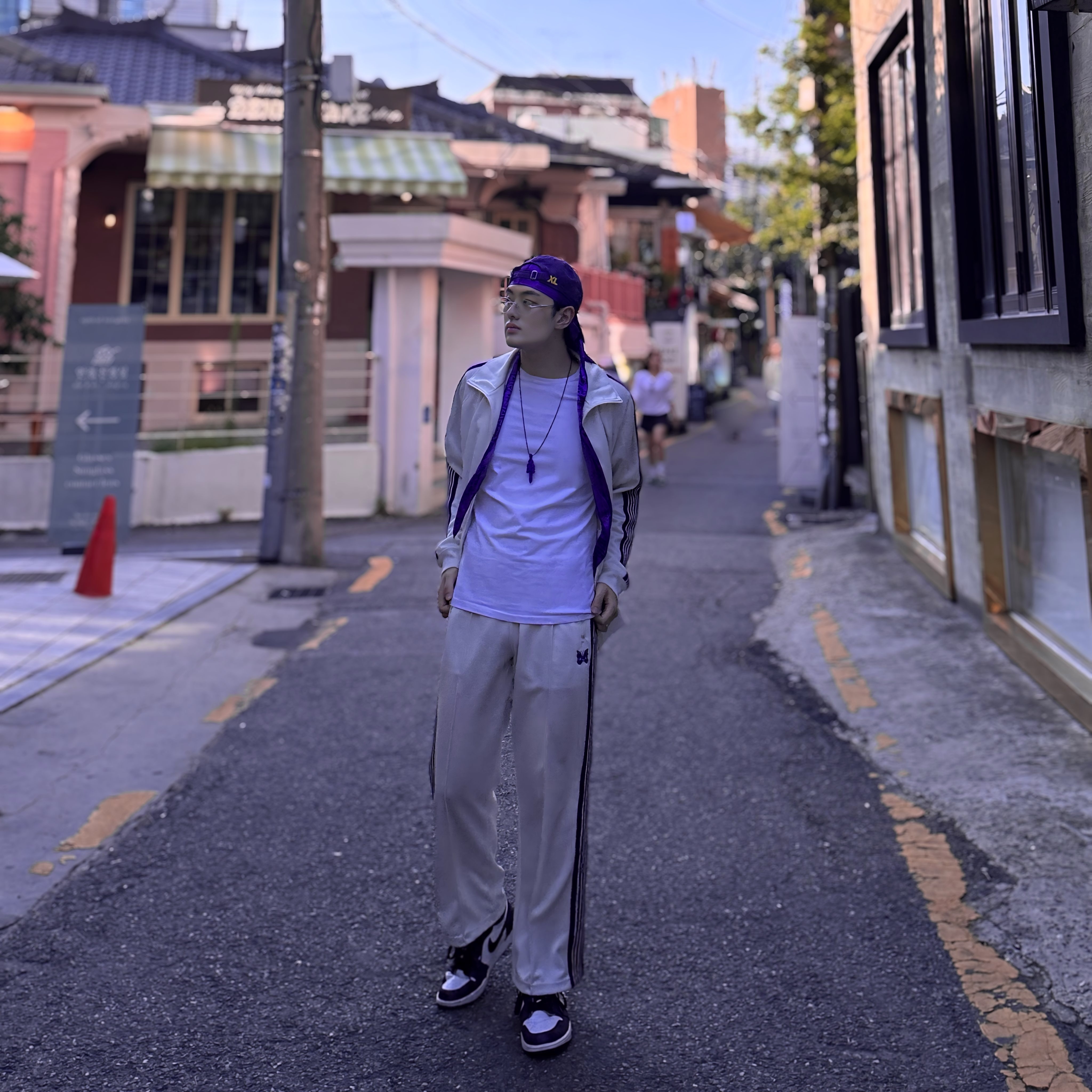 Chrome Hearts Silichrome Dagger Pendant Purple 2023, Needles Track Jacket Poly Smooth Ice White 착용 스타일 - 2