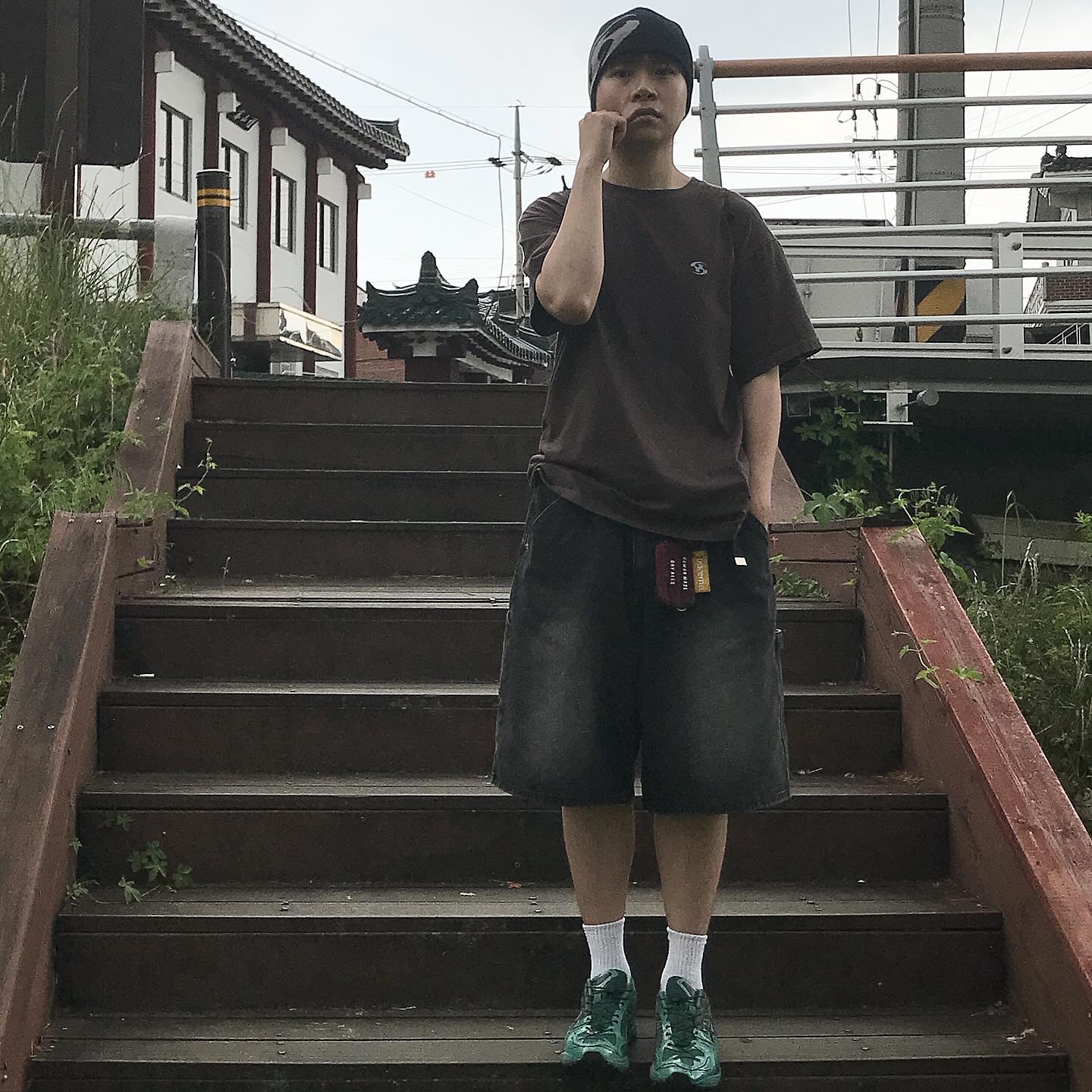 Sansan Gear Logo Beanie Black - 22FW, Supreme Webbing Keychain Yellow Camo - 23SS 착용 스타일