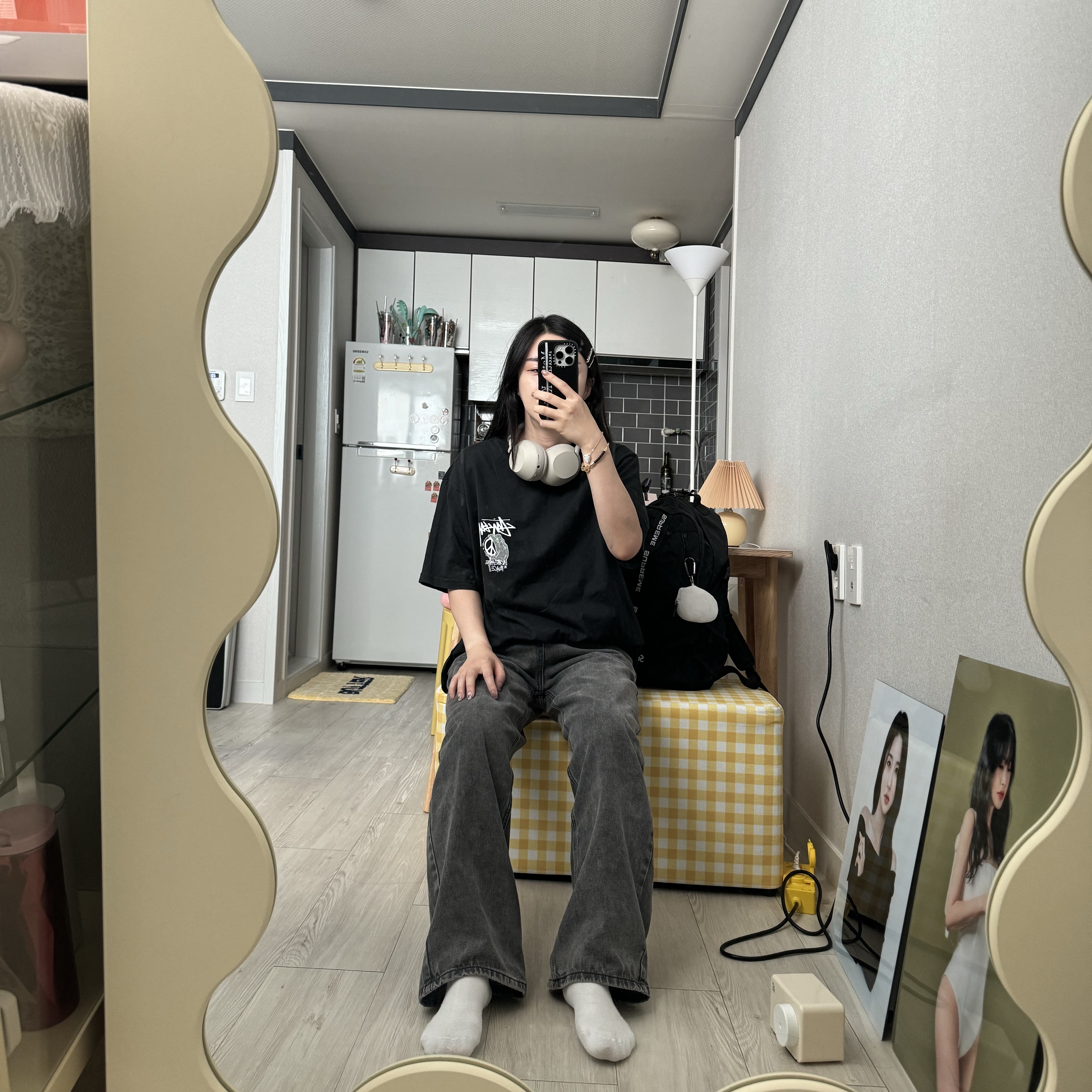 Casetify x Matin Kim iPhone Black Logo Magsafe Impact Case Matte Black, Sony WH-1000XM5 Silver (Korean Ver.) 착용 스타일