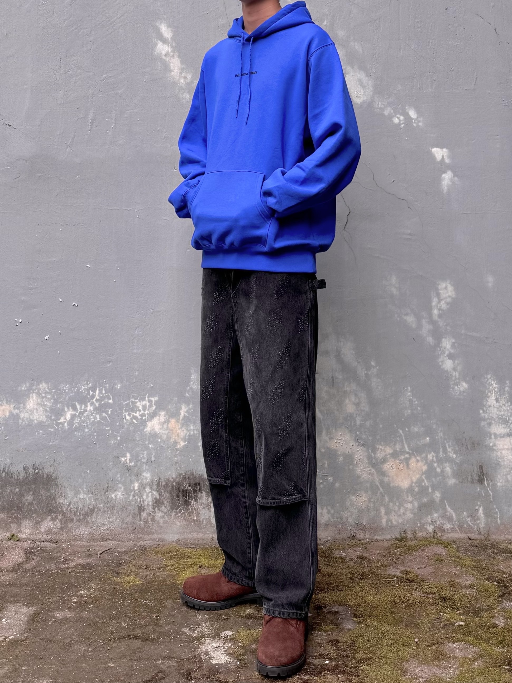 Thisisneverthat x Shinknownsuke Stacked Logo Hoodie Blue, Thisisneverthat x Grateful Dead Lightning Denim Carpenter Pant Black 착용 스타일 - 1