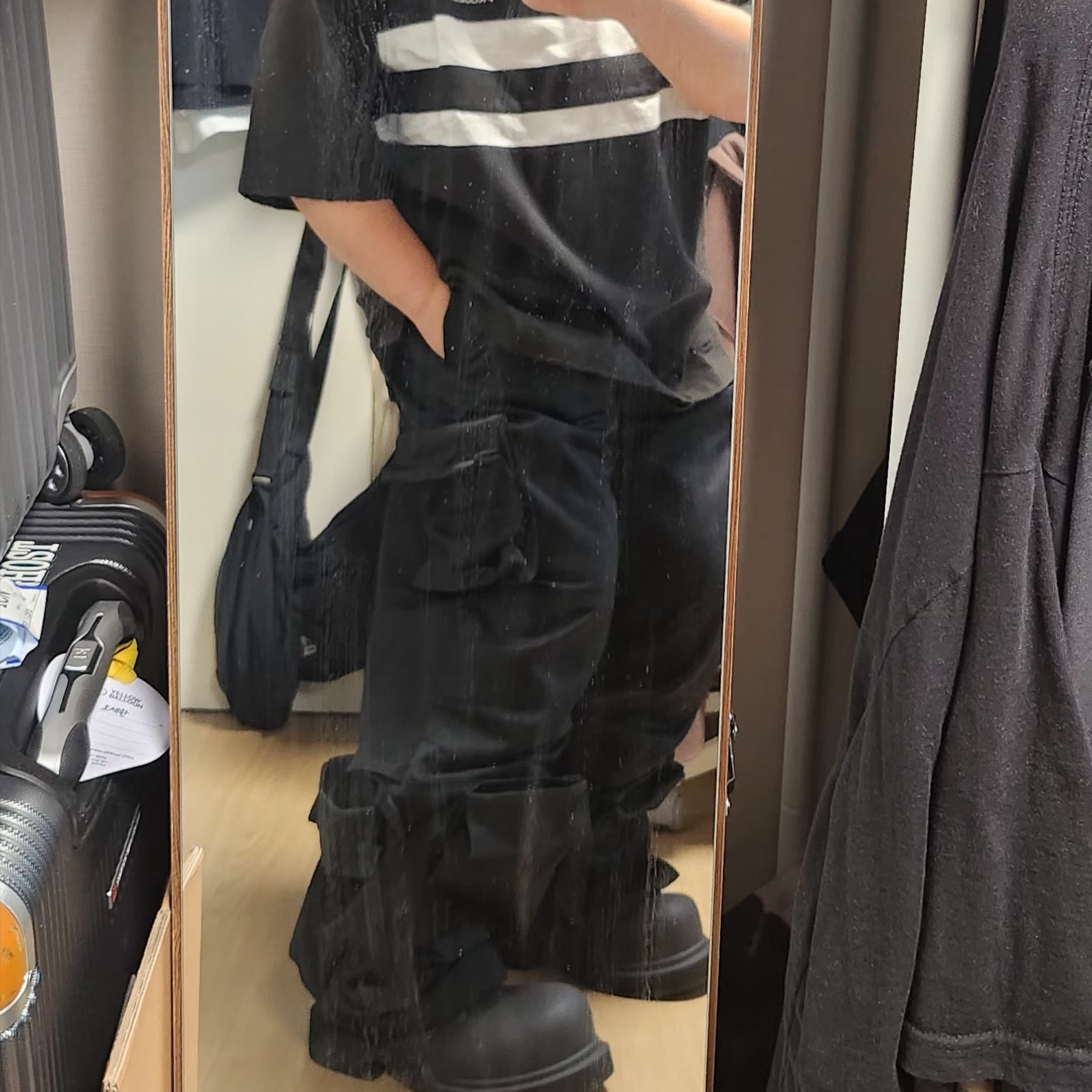 Project G/R Bullied Half Polo Shirts Black, Balenciaga Steroid Derby Black 착용 스타일