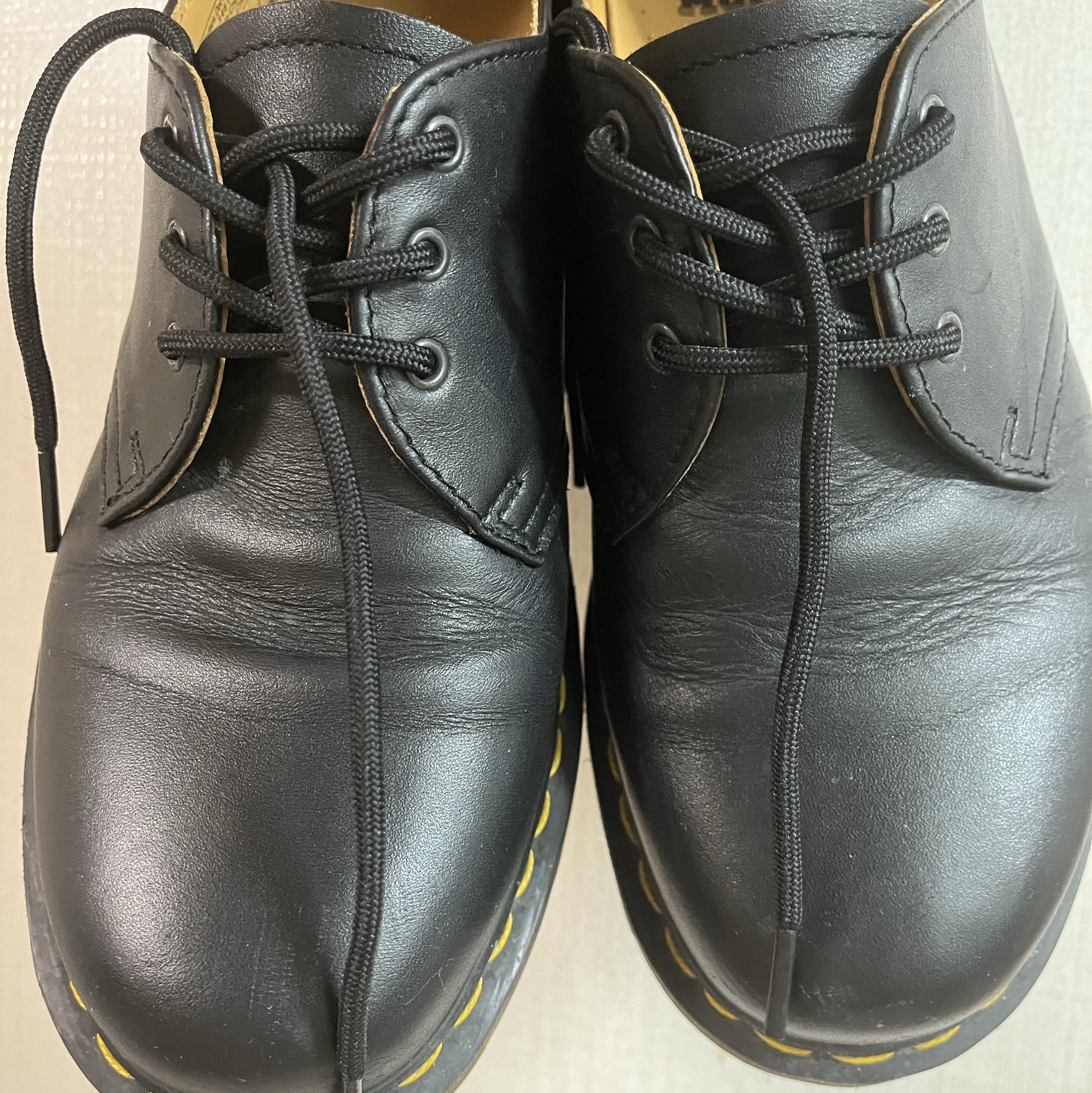 Dr. Martens 1461 Smooth Black 착용 스타일 - 1