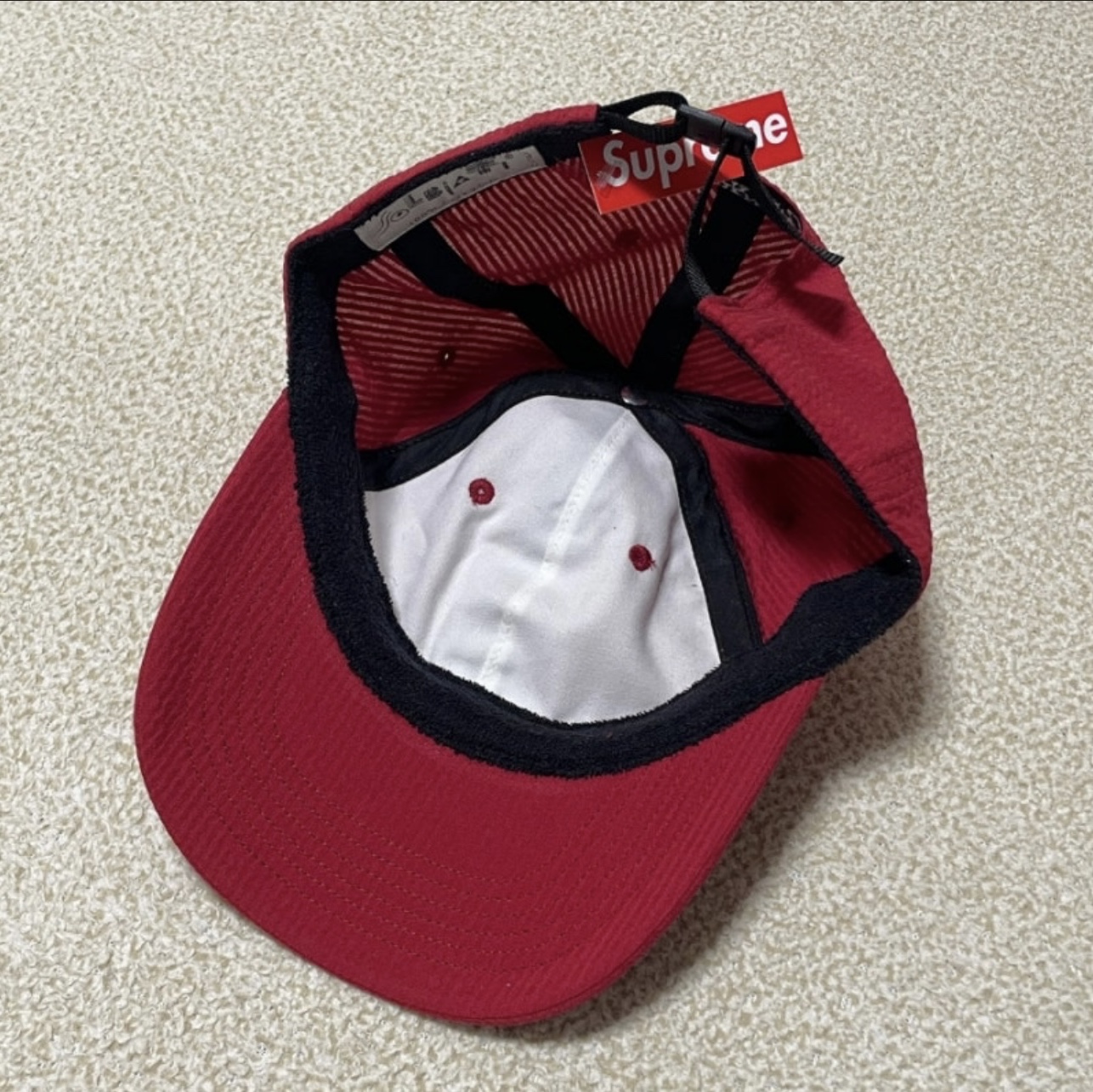Supreme Seersucker S Logo 6-Panel Red - 24SS 착용 스타일 - 3