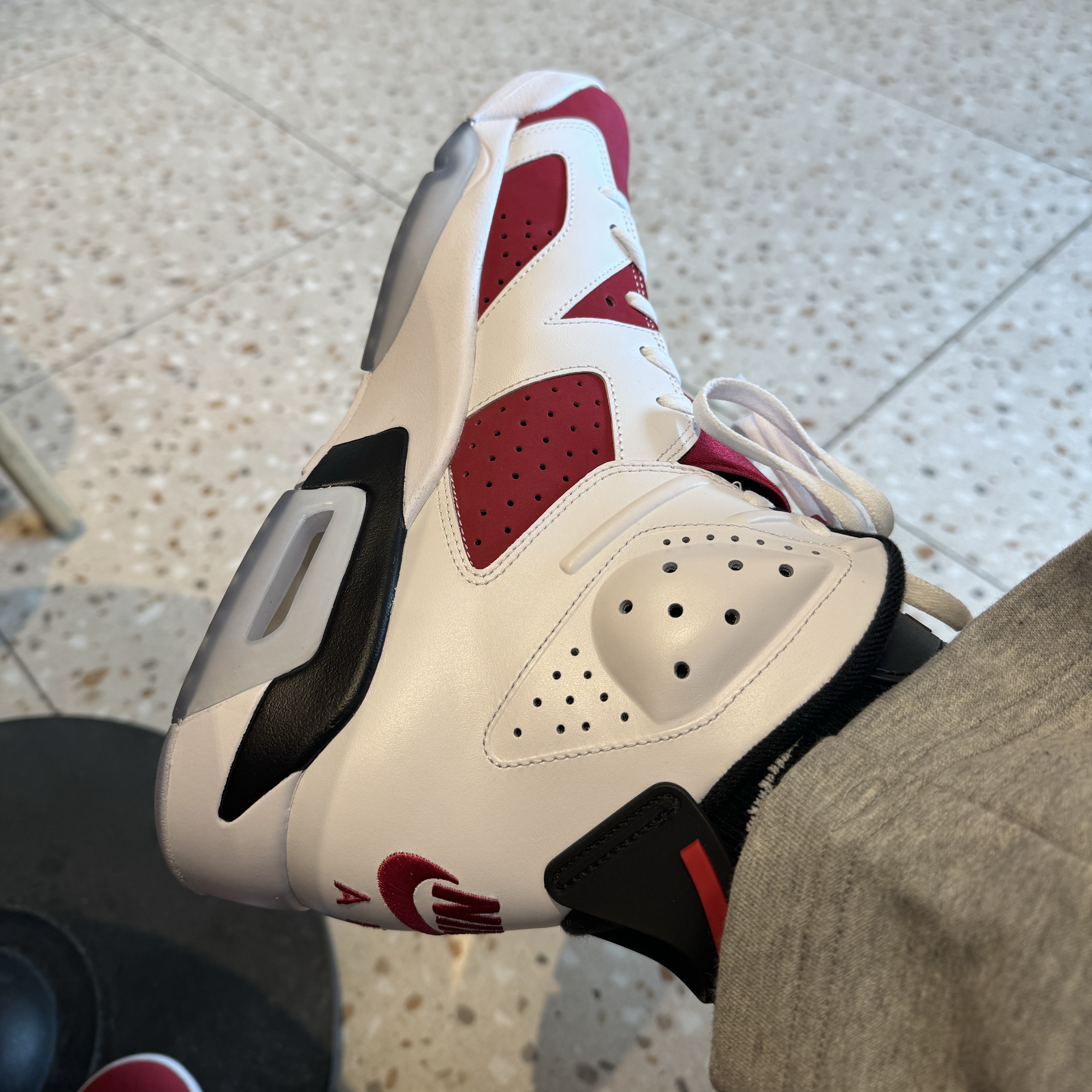 Jordan 6 Retro Carmine 2021 착용 스타일