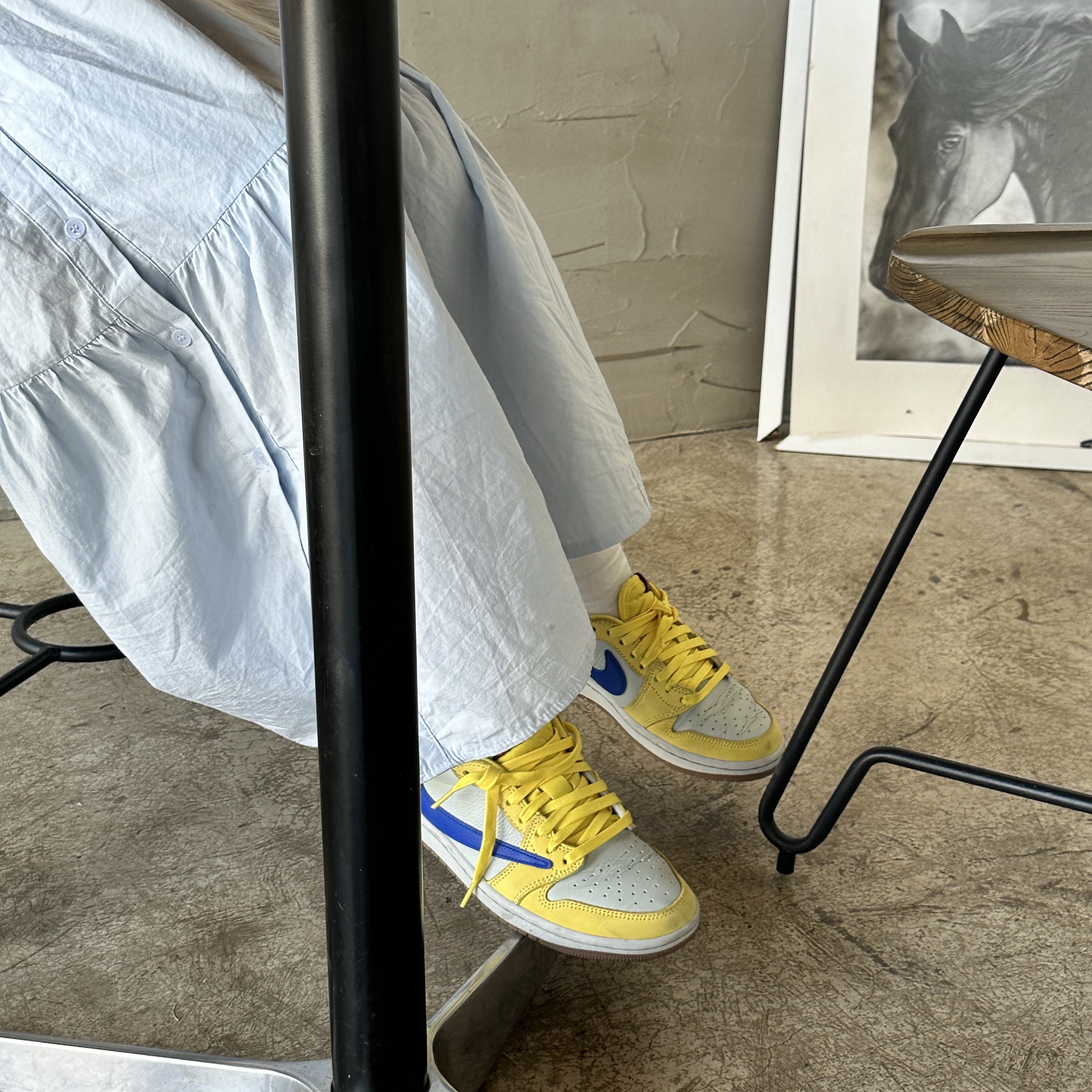(W) Jordan 1 x Travis Scott Retro Low OG SP Canary 착용 스타일