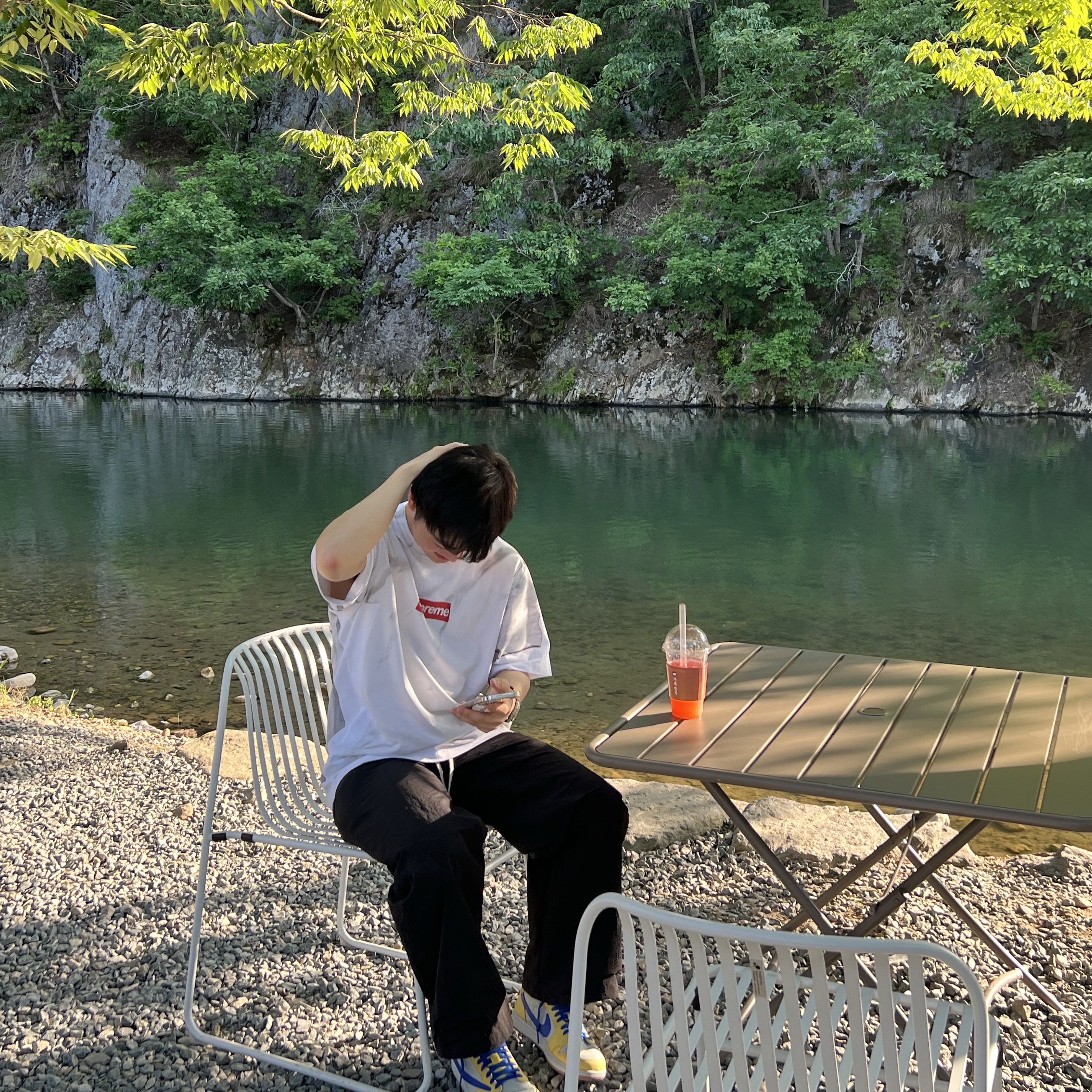 (W) Jordan 1 x Travis Scott Retro Low OG SP Canary, Supreme x MM6 Maison Margiela Box Logo T-Shirt White - 24SS 착용 스타일 - 5
