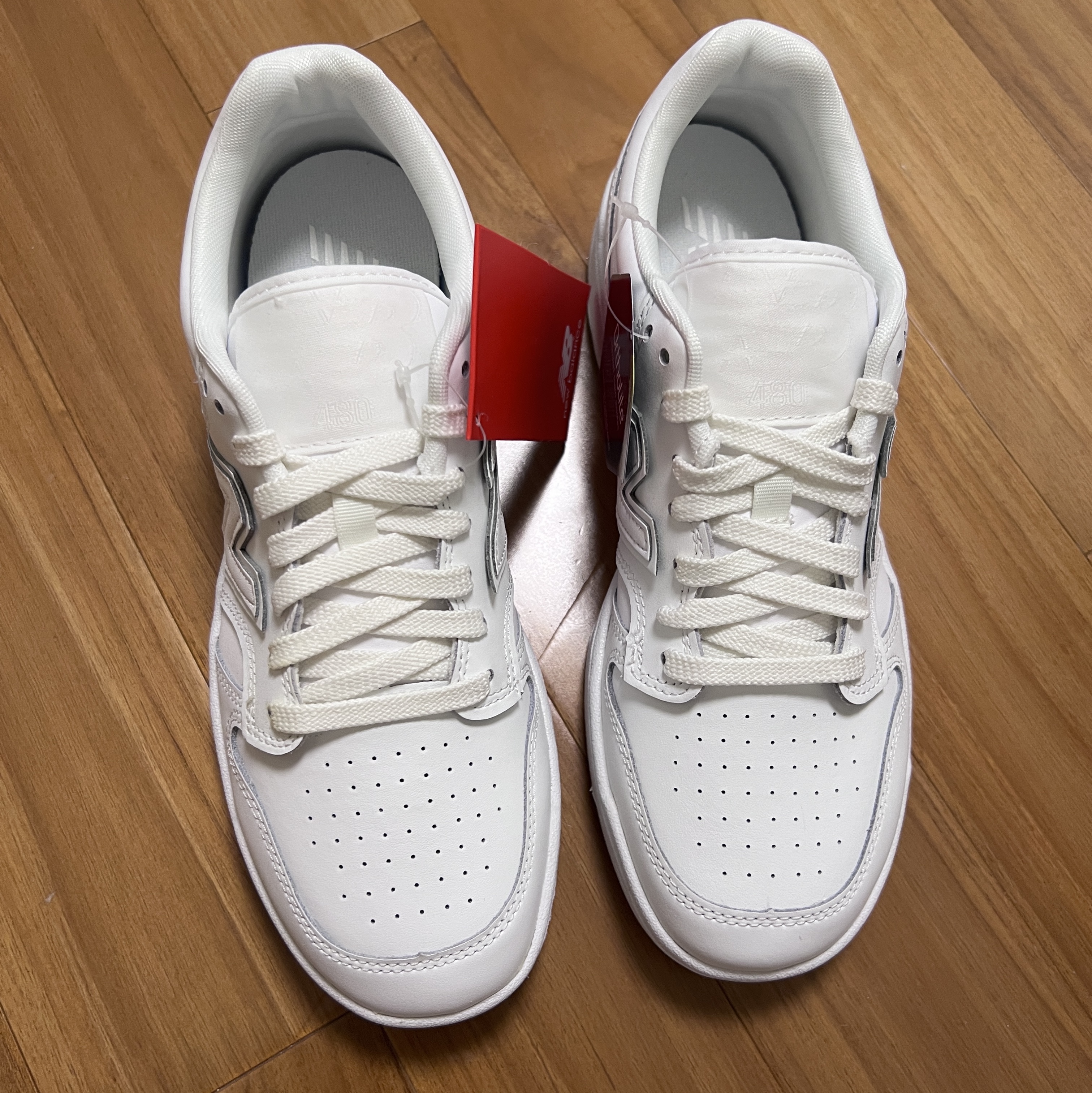 New Balance 480 Triple White 착용 스타일