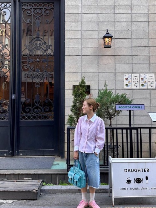 Fillintheblank Pk Middle Shoulder Bag Glossy Butter 착용 스타일