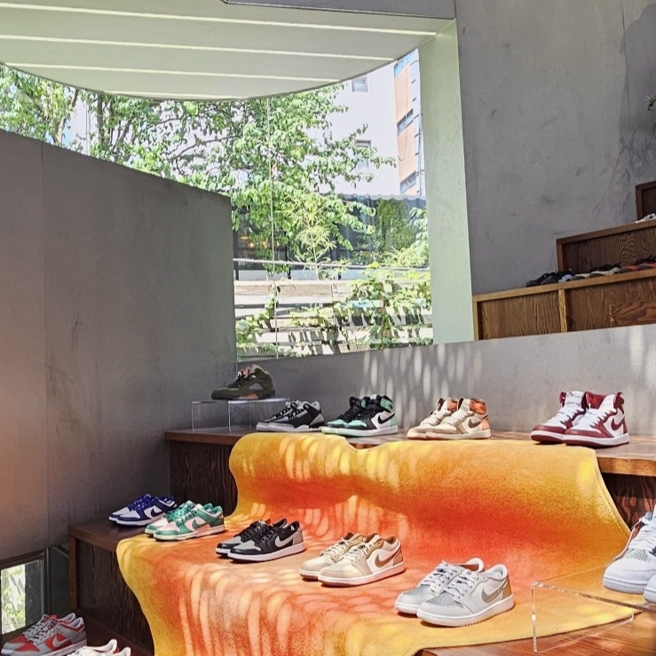 Jordan 1 Retro High OG Artisanal Red, Jordan 1 Retro Low OG Shadow 착용 스타일