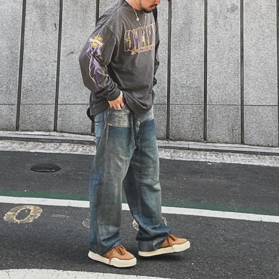 Saint Mxxxxxx Evil Spilit LS T-Shirt Black - 23SS, Saint Mxxxxxx Painter Pants Blue - 23AW 착용 스타일 - 1