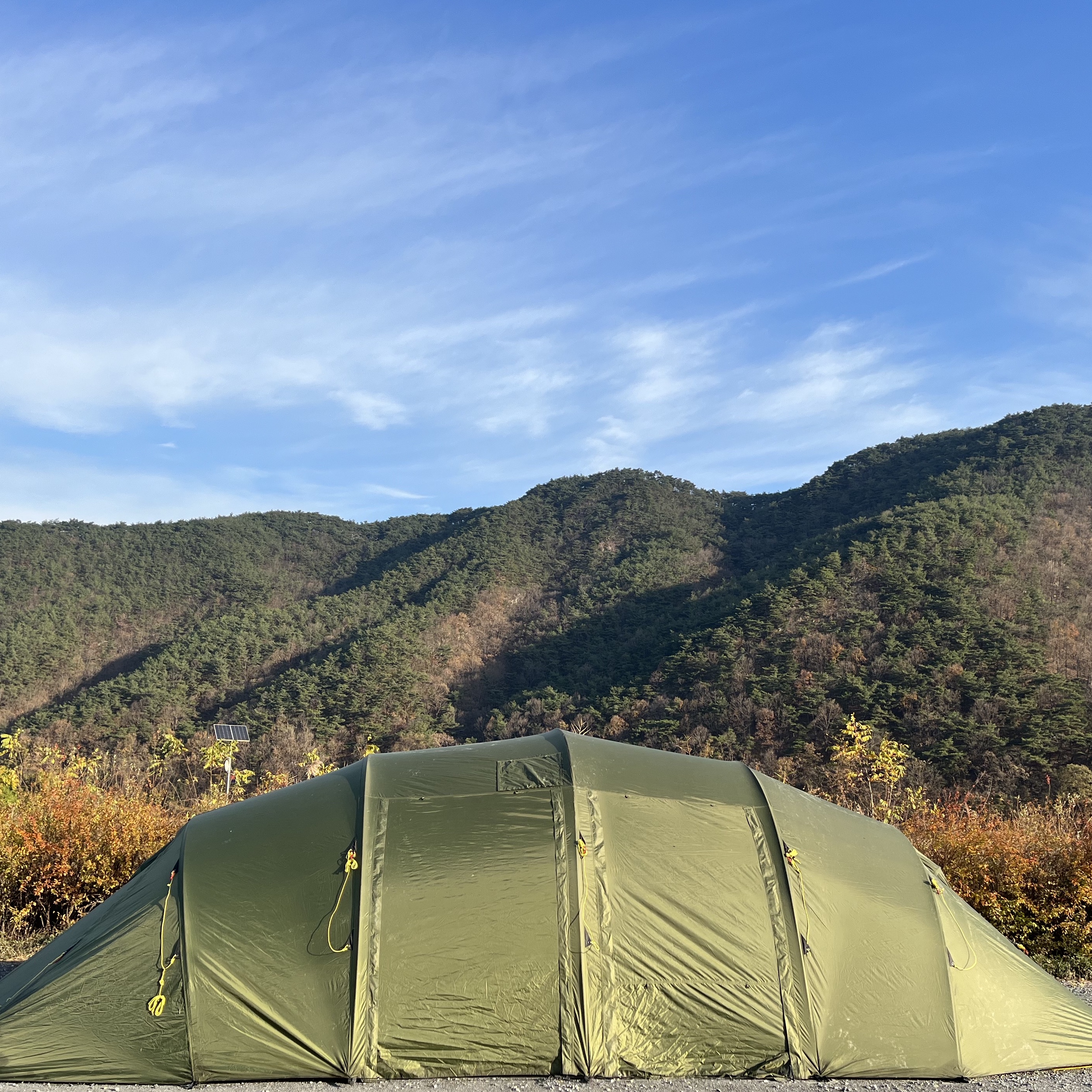 Helsport Valhall Outer Tent, Snow Peak Mini Hozuki Khaki 착용 스타일 - 1