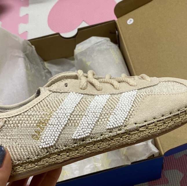 Adidas x Clot Gazelle Halo Ivory Cloud White 착용 스타일