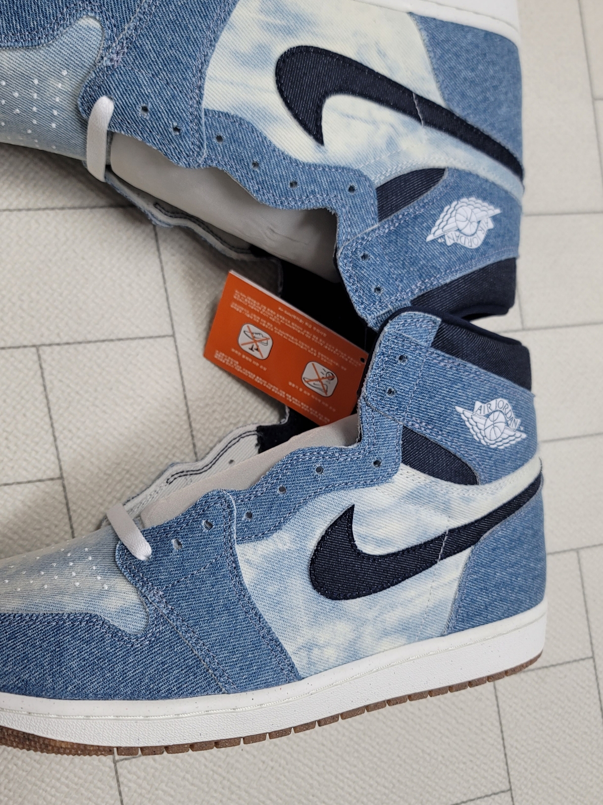 Jordan 1 Retro High OG Denim 착용 스타일 - 3