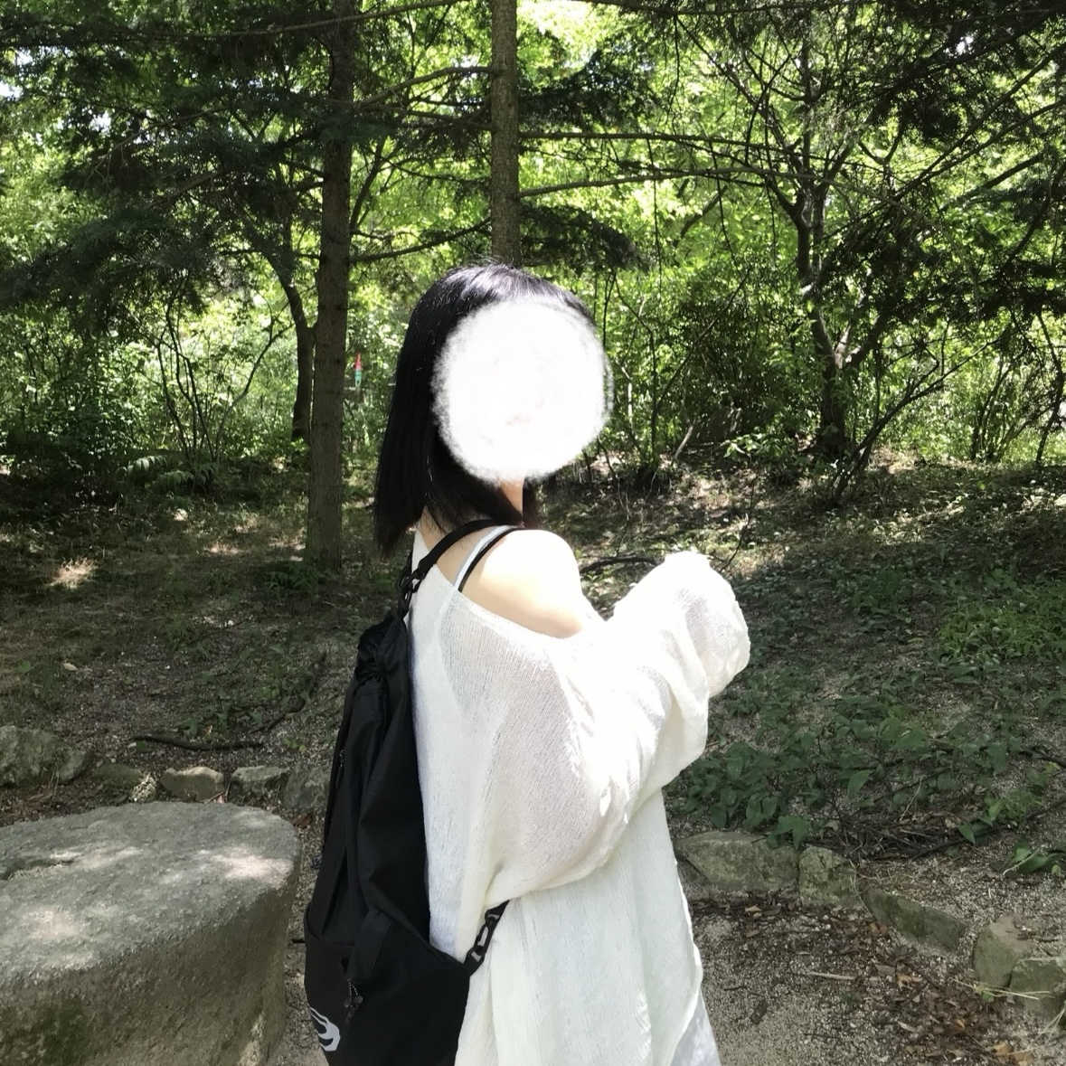 Opening Project Mesh Pocket String Bag Black 착용 스타일