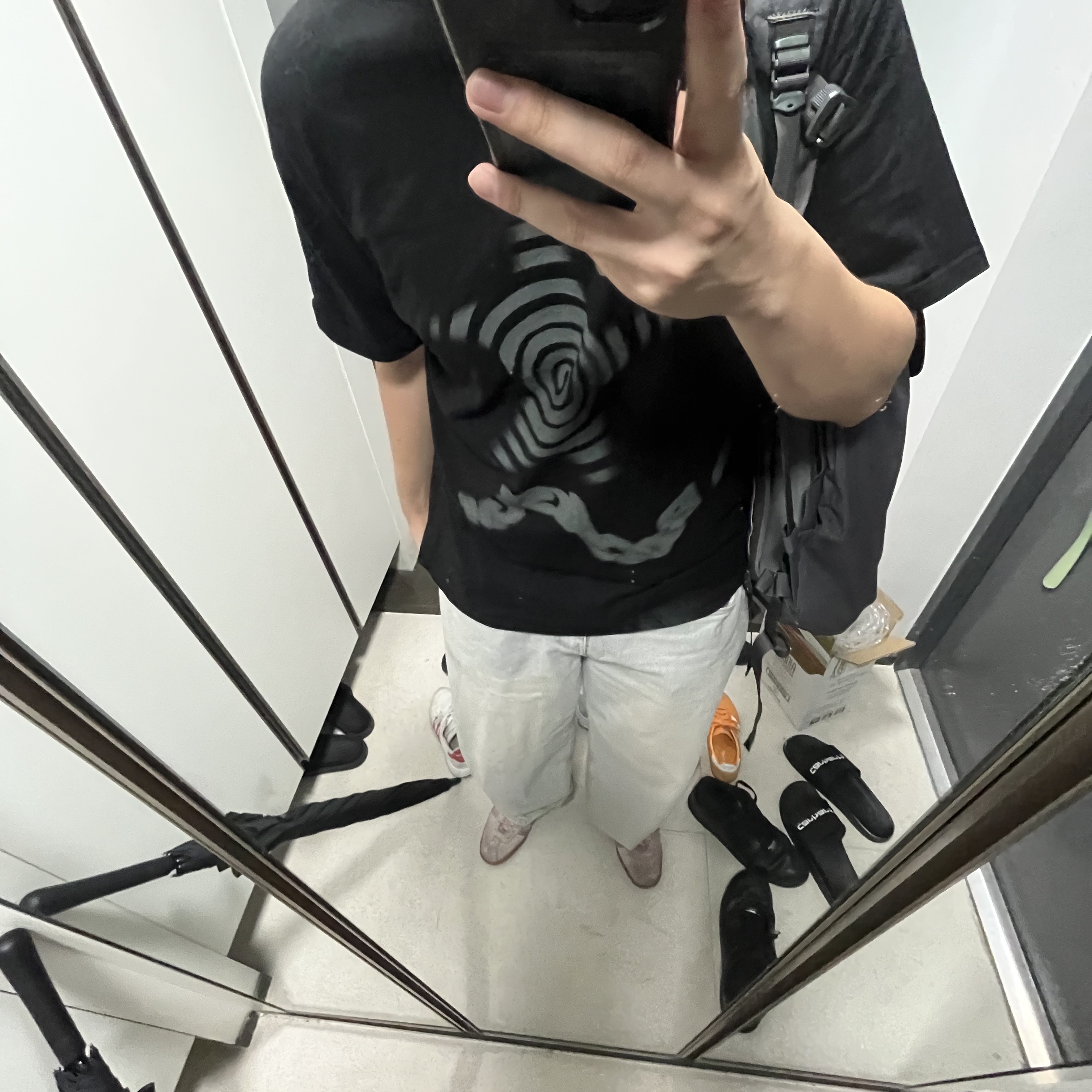 Millo Archive Reflect Curved Pants Ice Blue 착용 스타일