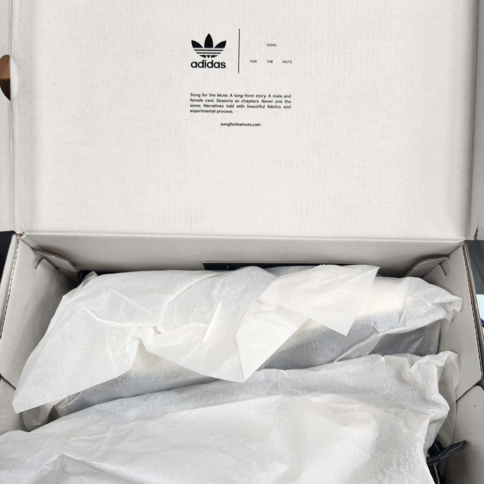 Adidas x Song for the Mute Campus 80s Core Black Cream White 착용 스타일 - 3