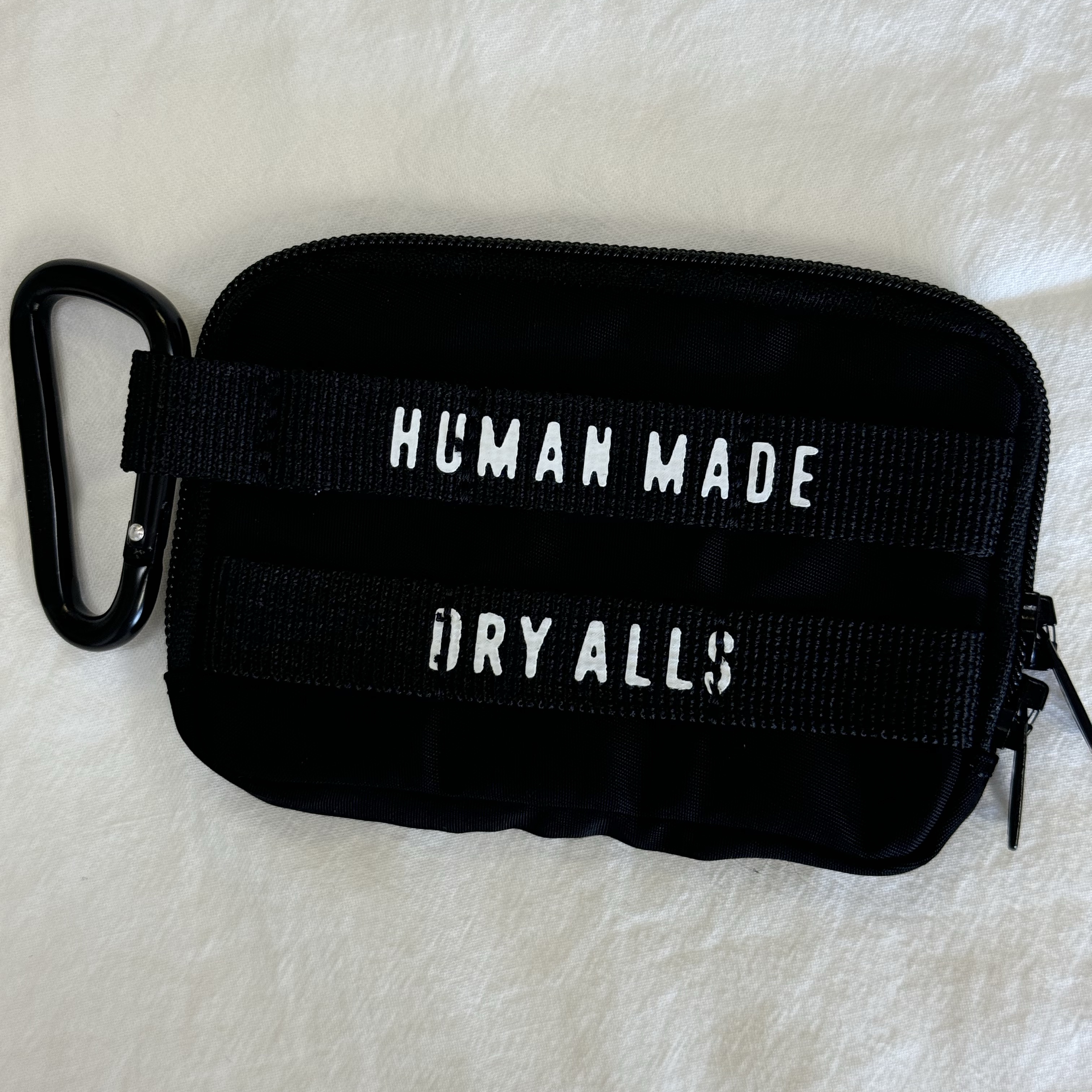 Human Made Military Card Case Black 착용 스타일 - 1