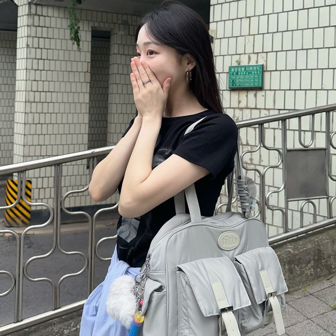Fillintheblank Renewal Pk Shoulder Bag Nylon Light Blue, Fillintheblank Renewal Pk Shoulder Bag Nylon Green Pepper 착용 스타일