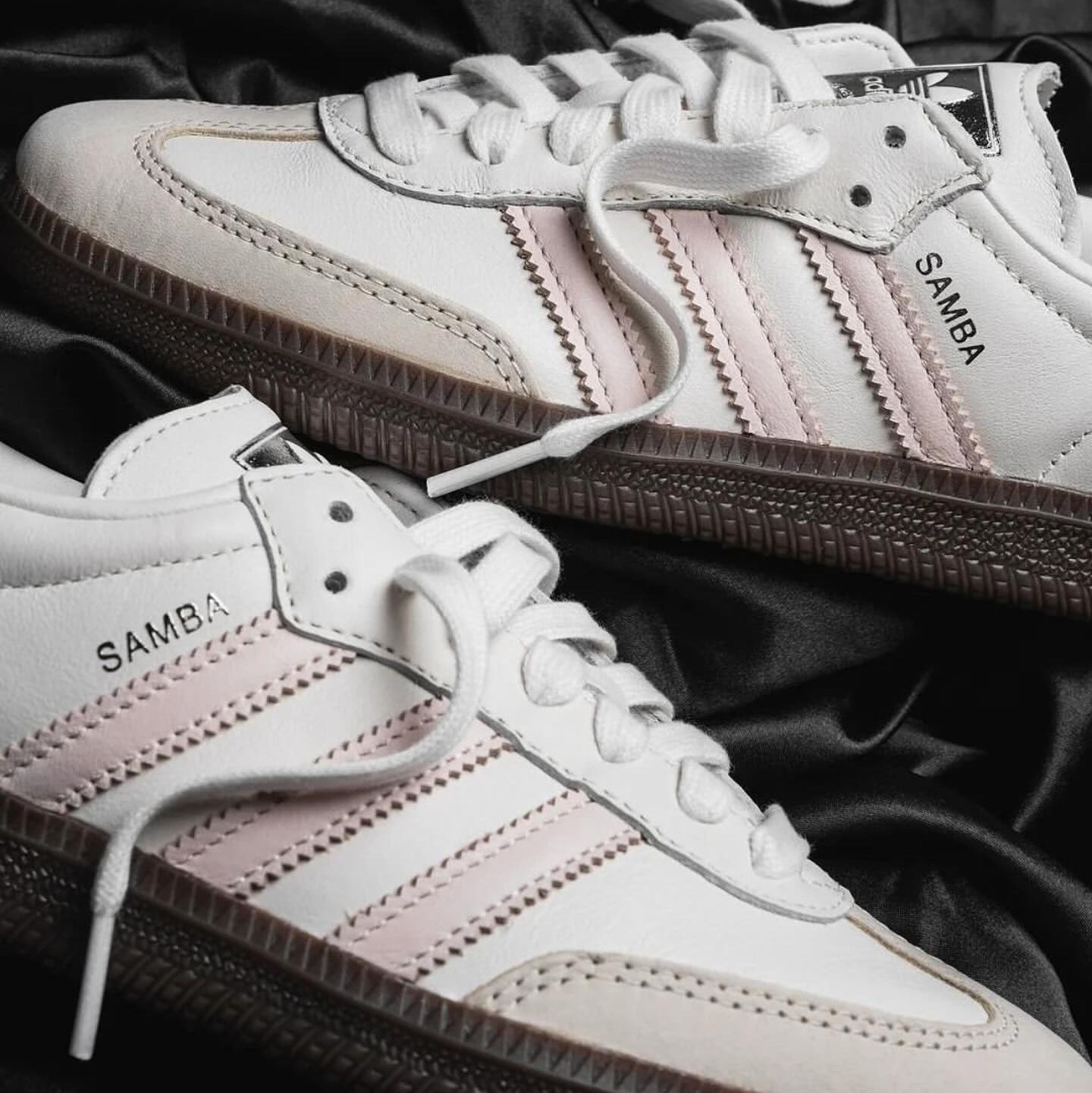 (W) Adidas Samba OG Cloud White Wonder Quartz, Adidas Samba OG Cloud White 착용 스타일 - 2