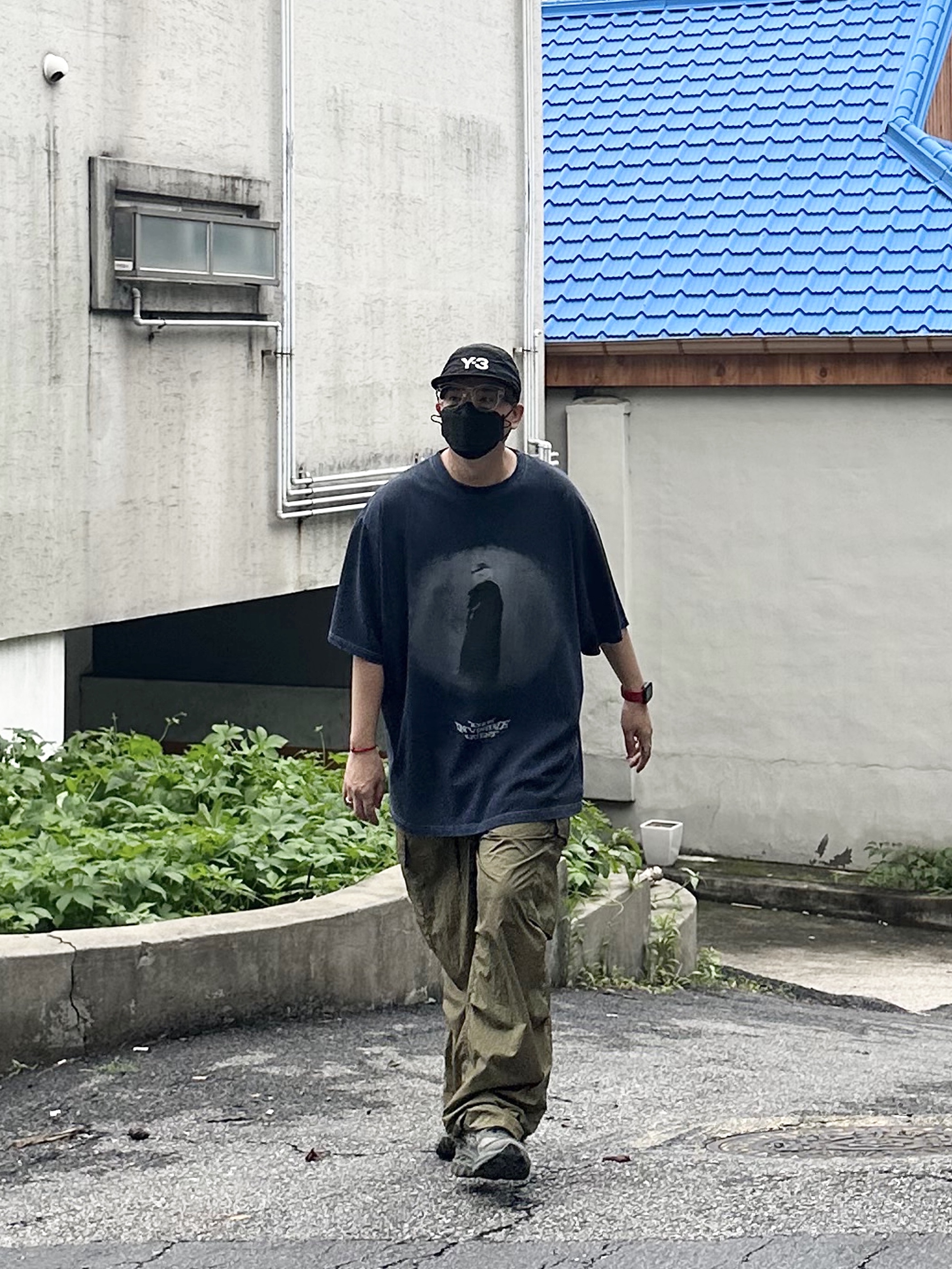 Y-3 Running Cap Black, NON FLOOR Destroyed Invisible Guest Short Sleeve Navy 착용 스타일 - 1