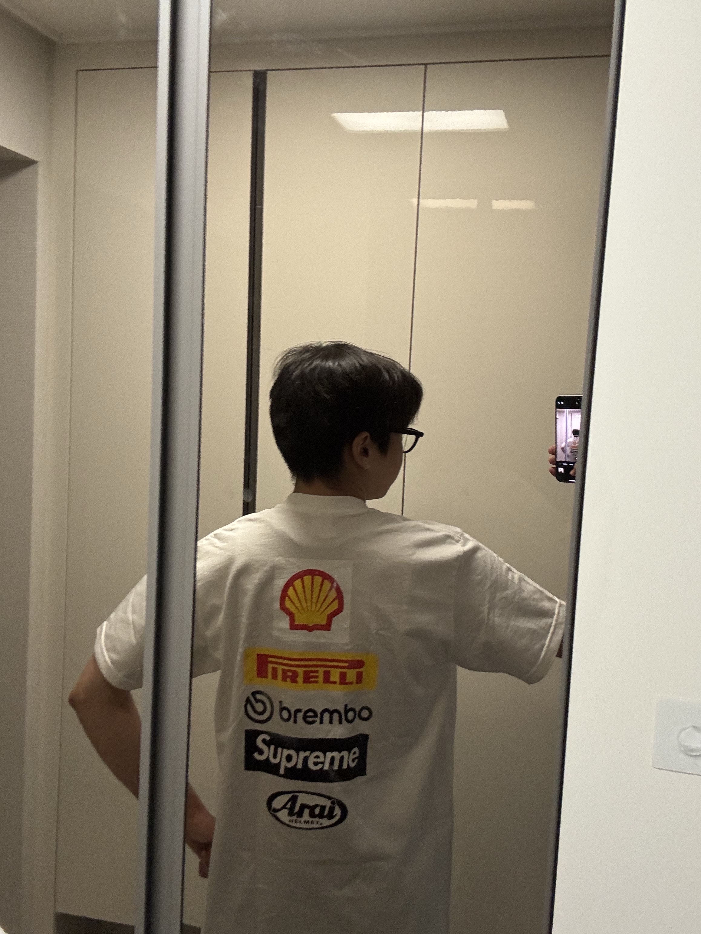 Supreme x Ducati Logos T-Shirt White - 24SS 착용 스타일