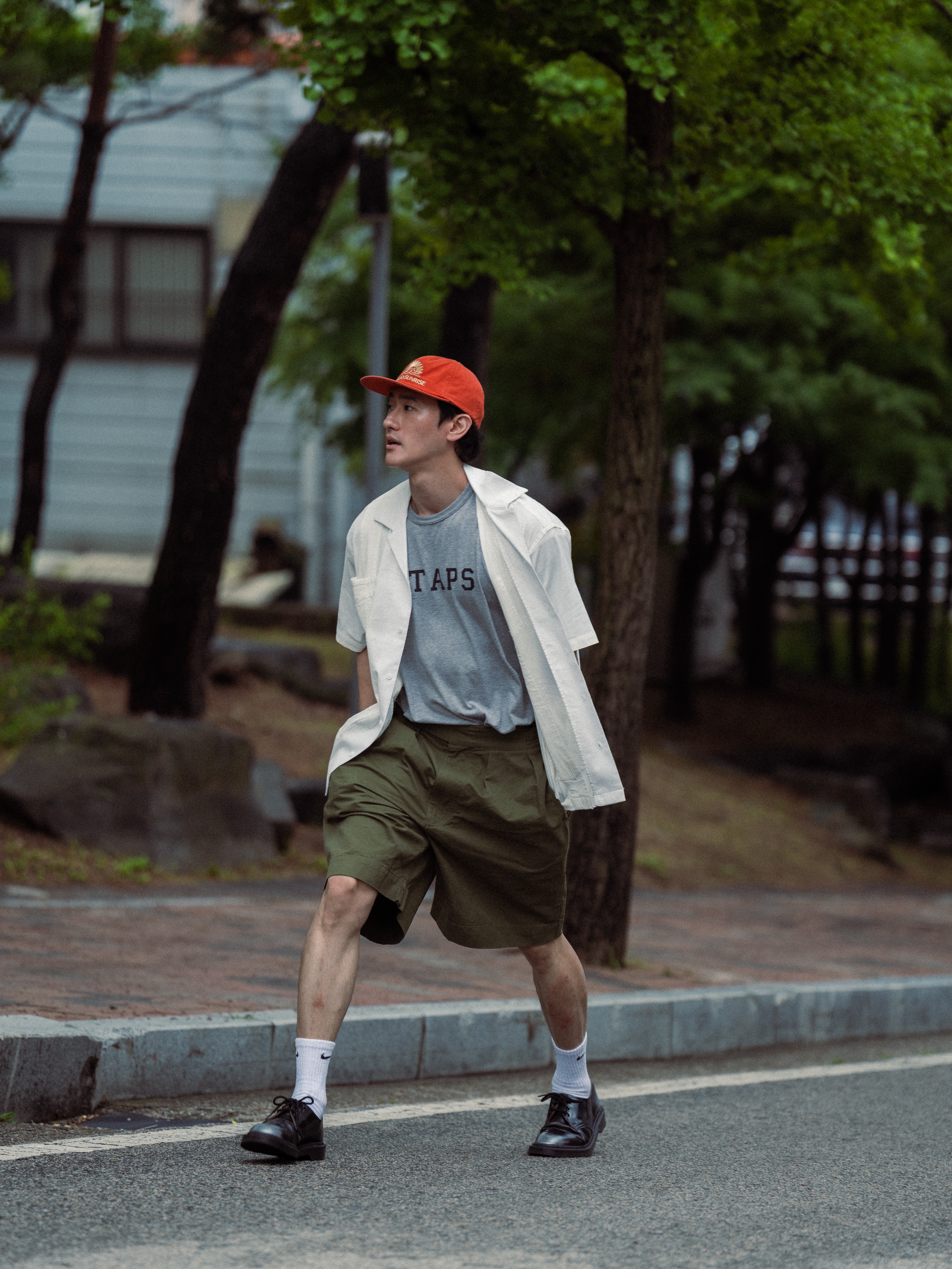 Dr. Martens x Supreme 1461 Gray Silver, Hello Sunrise Washed OG Logo 6panel Cap_Burnt Orange 착용 스타일 - 7
