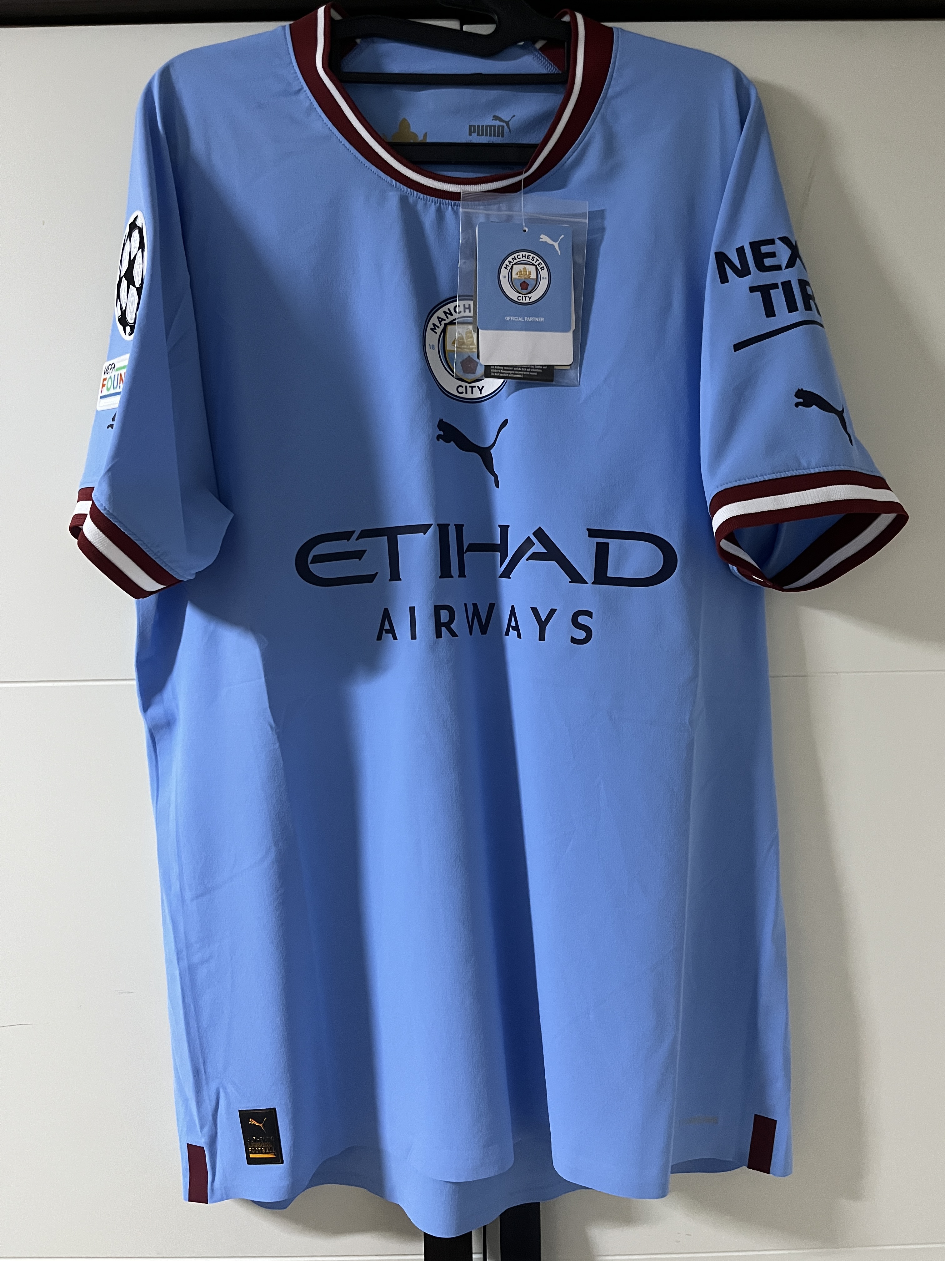 Puma Manchester City 2022/23 Home Authentic Jersey Team Light Blue (Non Marking Ver.), Puma Manchester City 2022/23 Home Jersey Team Light Blue (Non Marking Ver.) 착용 스타일 - 2