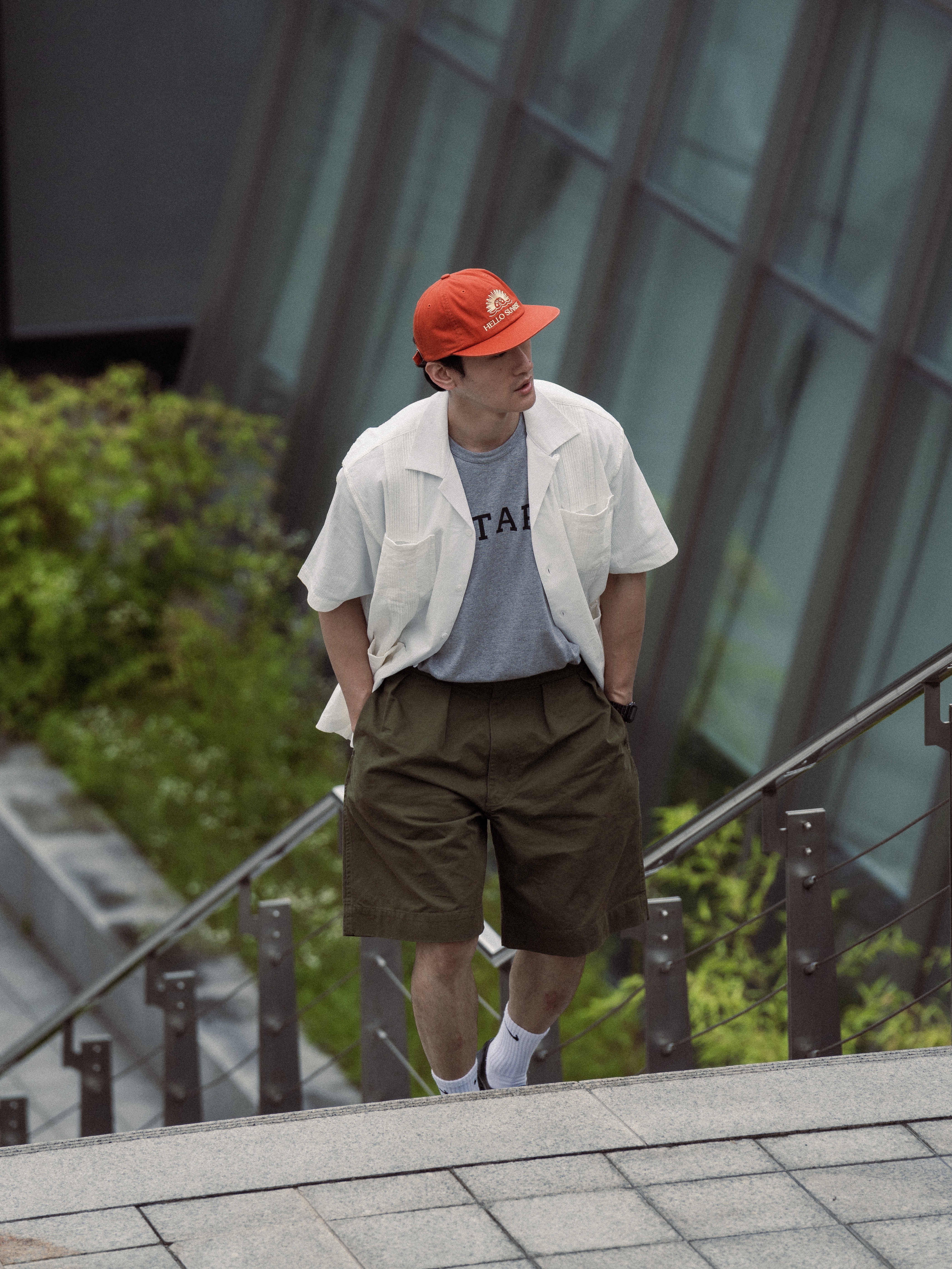 Dr. Martens x Supreme 1461 Gray Silver, Hello Sunrise Washed OG Logo 6panel Cap_Burnt Orange 착용 스타일 - 4
