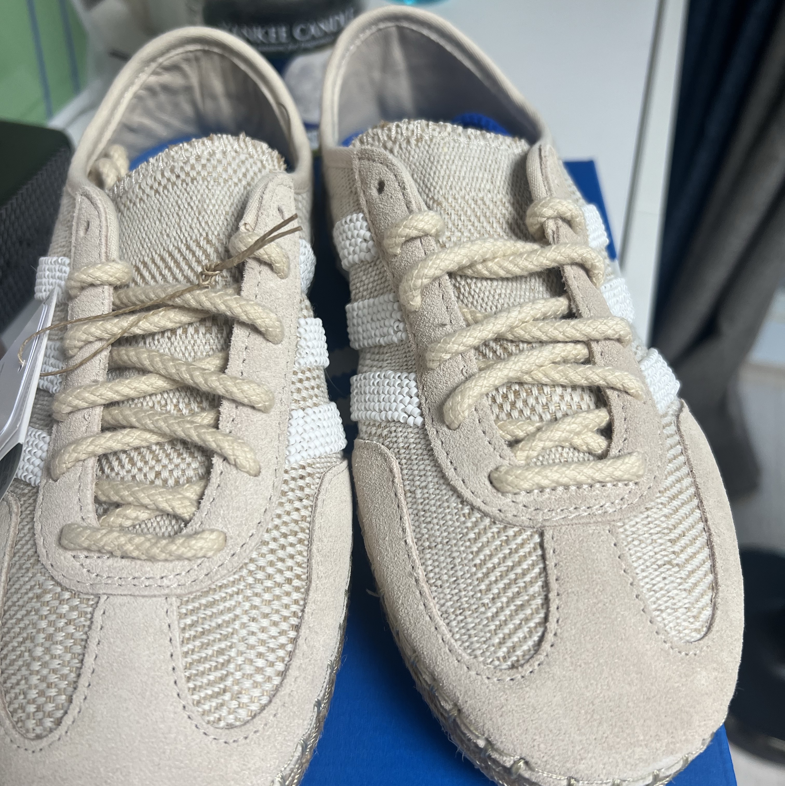 Adidas x Clot Gazelle Halo Ivory Cloud White 착용 스타일 - 2