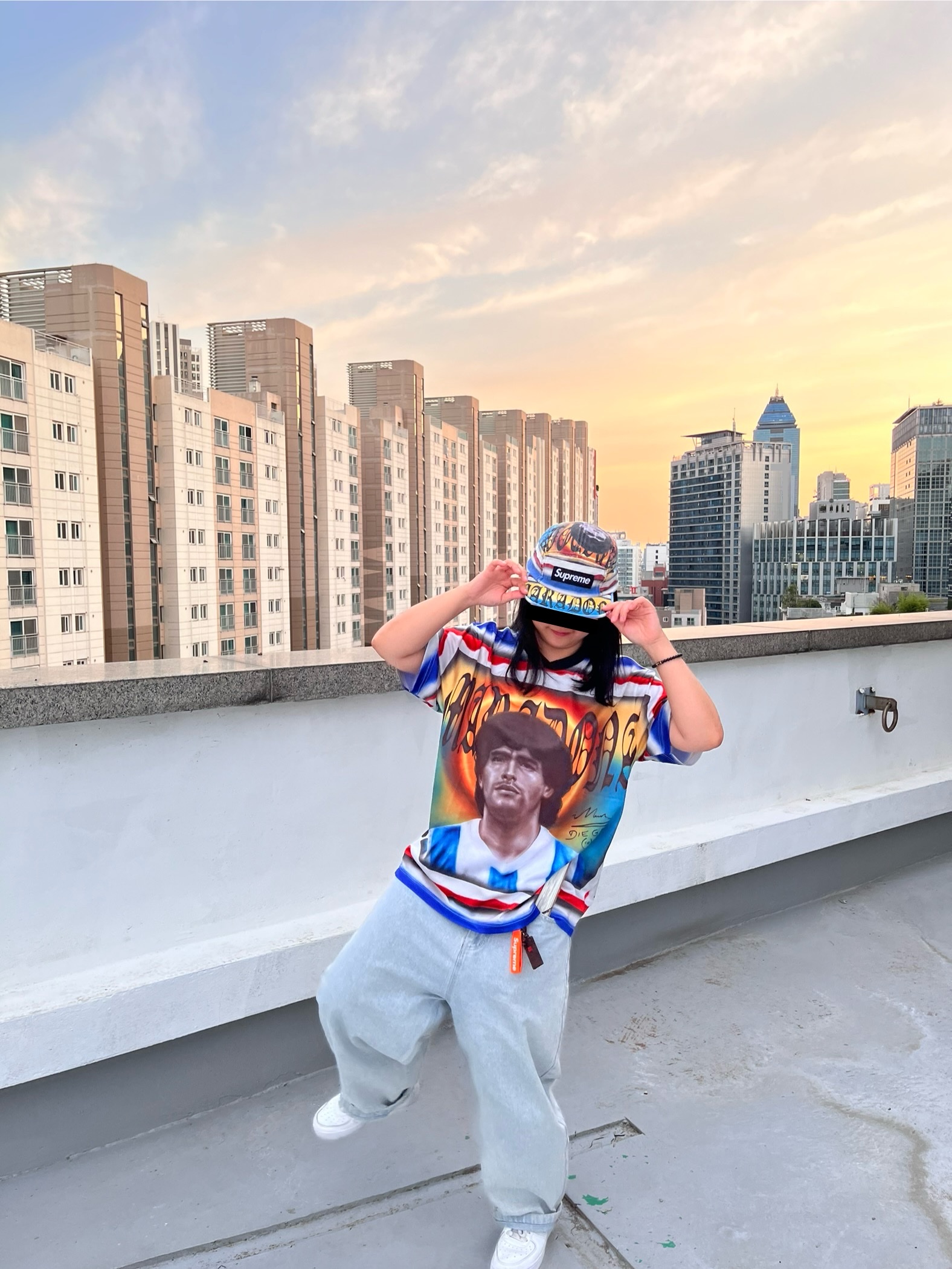 Supreme Maradona Camp Cap Multicolor - 24SS, Supreme Maradona Soccer Jersey Multicolor - 24SS 착용 스타일 - 1
